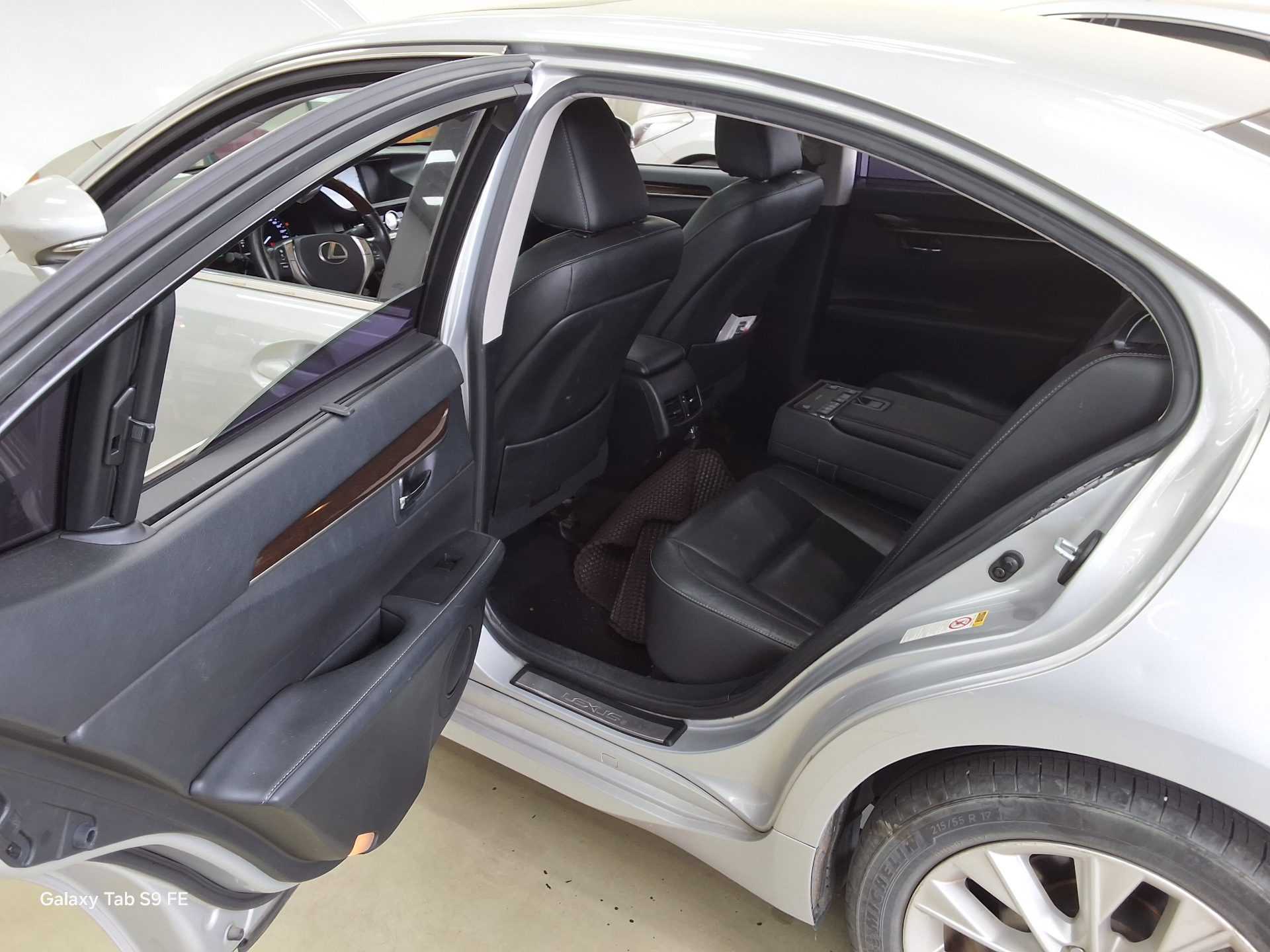 LEXUS ES - 11