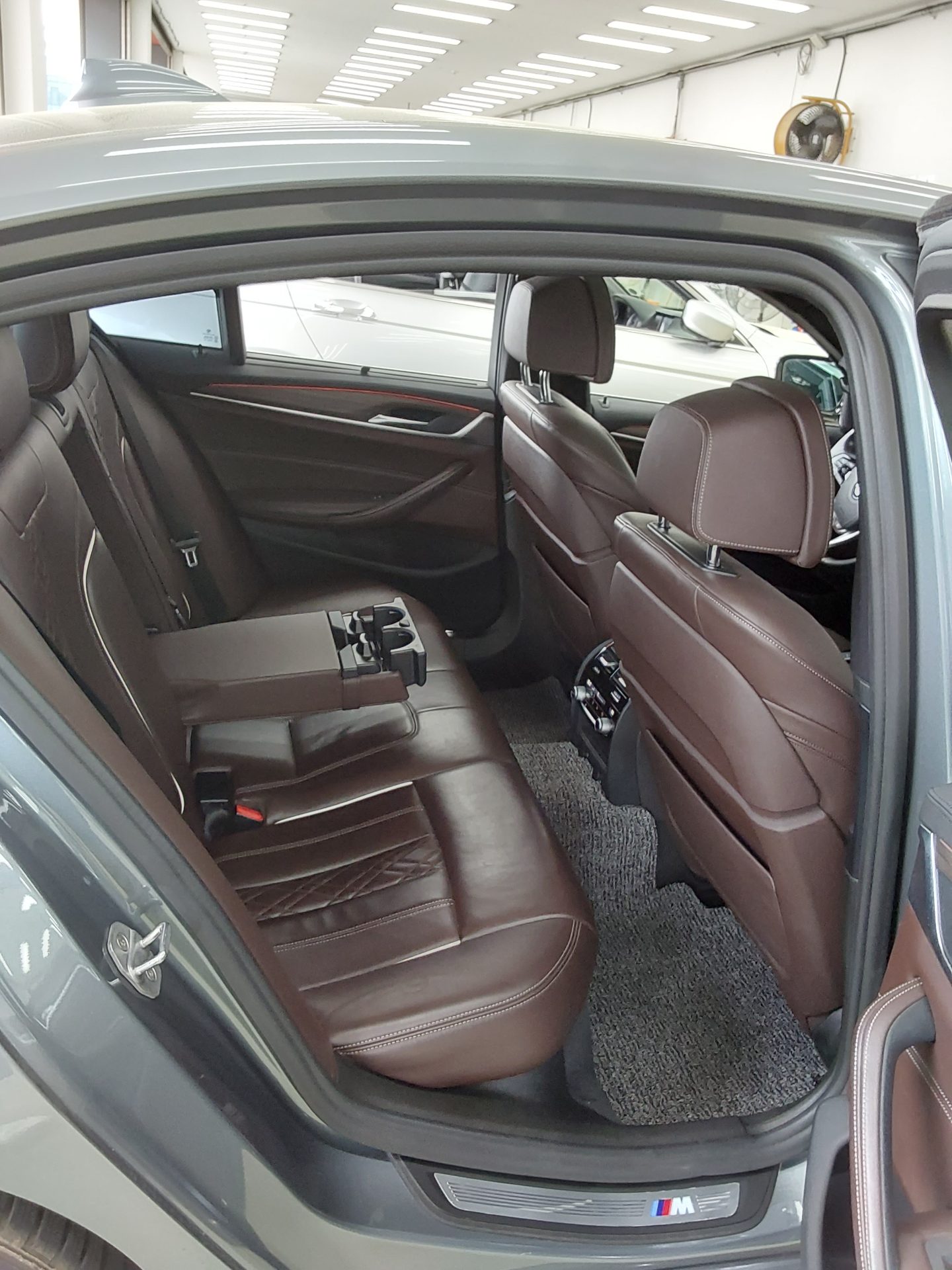 BMW 5 Series 2018 - Image 12