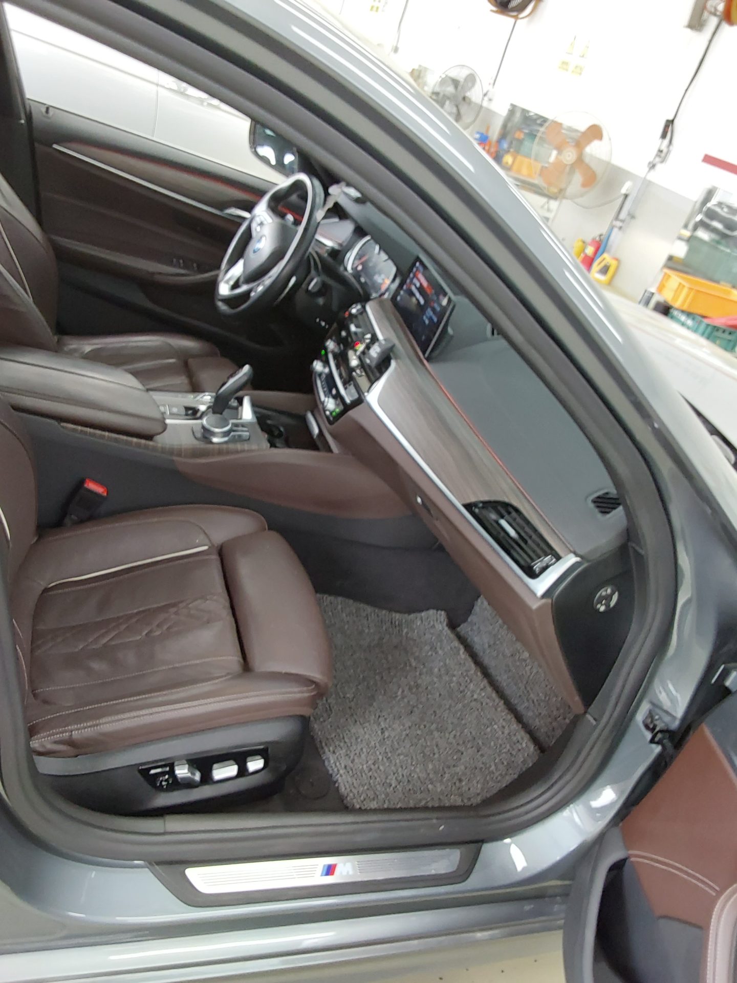 BMW 5 Series 2018 - Image 13