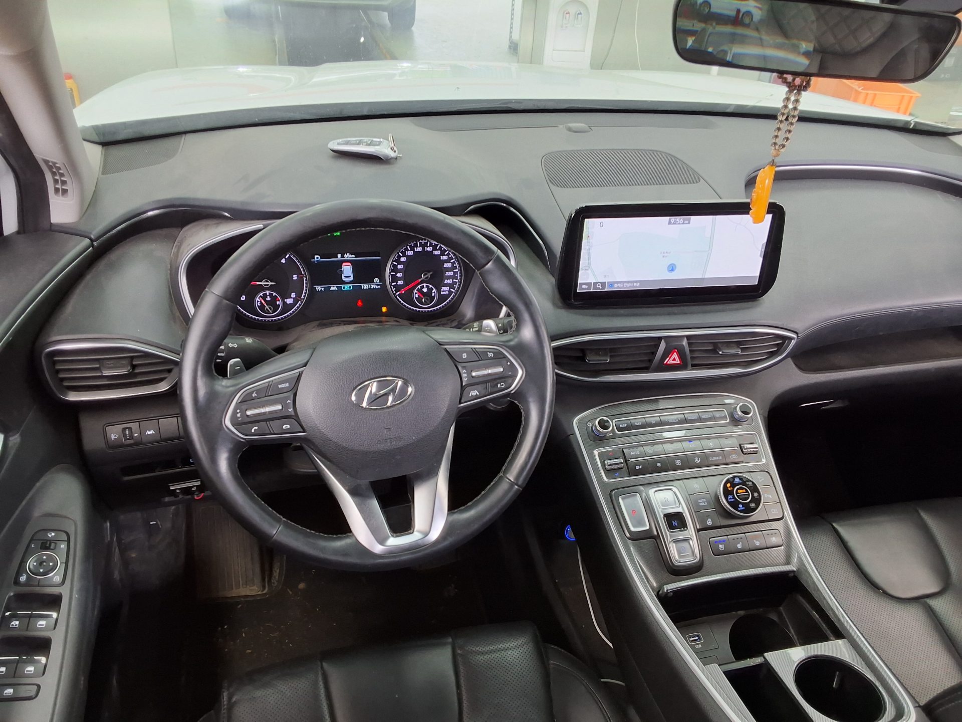 Hyundai Santa Fe 2021 - Image 10