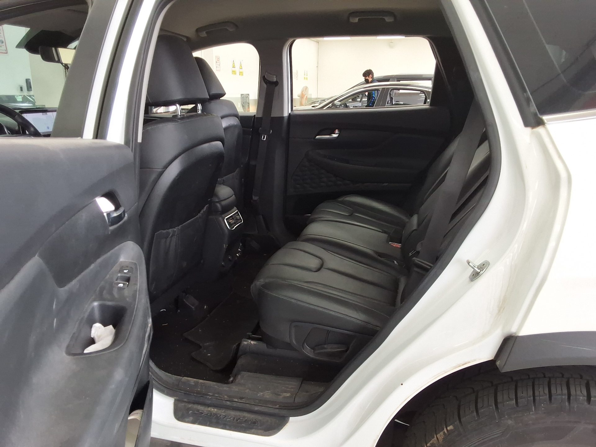 Hyundai Santa Fe 2021 - Image 11