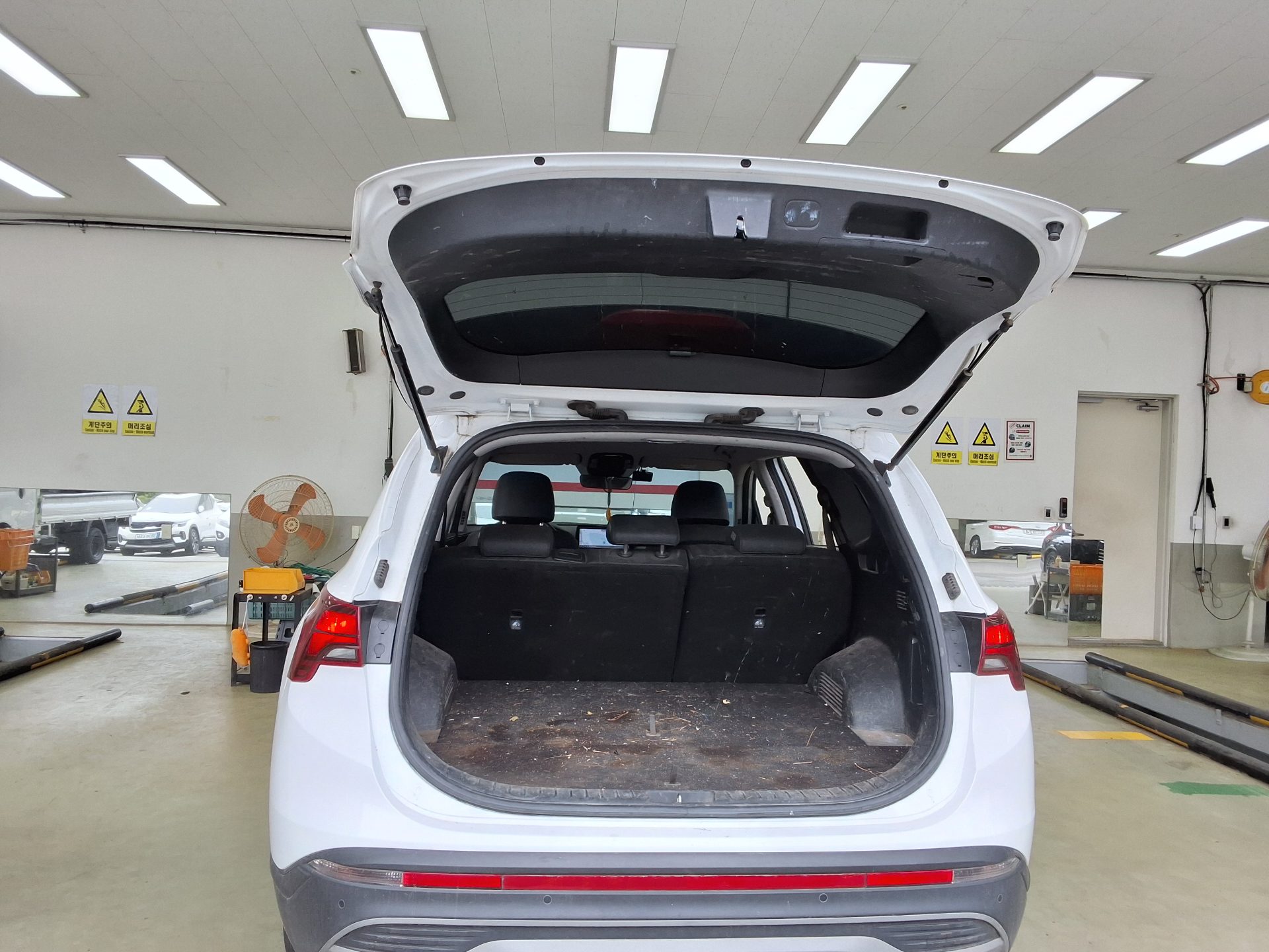 Hyundai Santa Fe 2021 - Image 14
