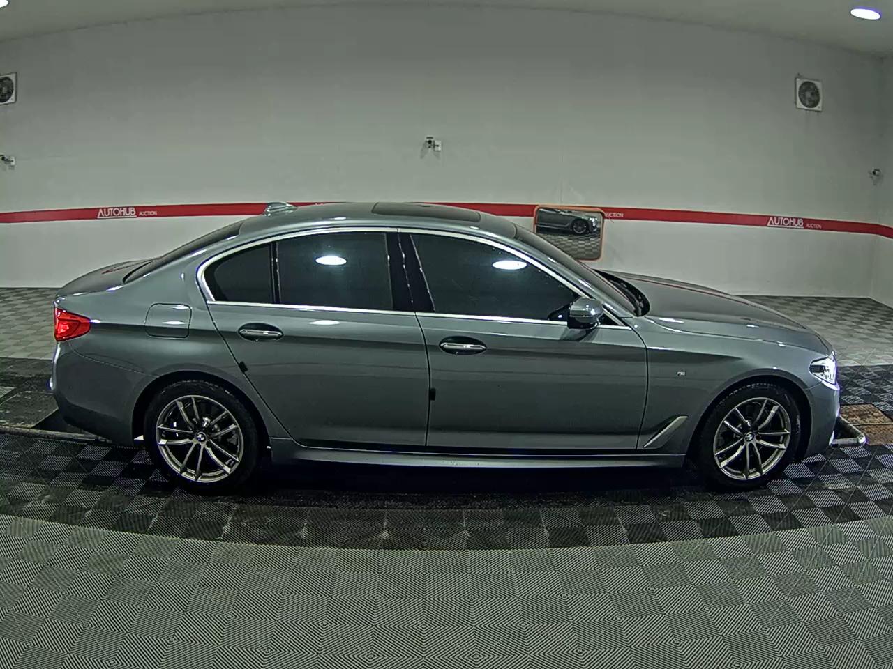 BMW 5 Series 2018 - Image 3