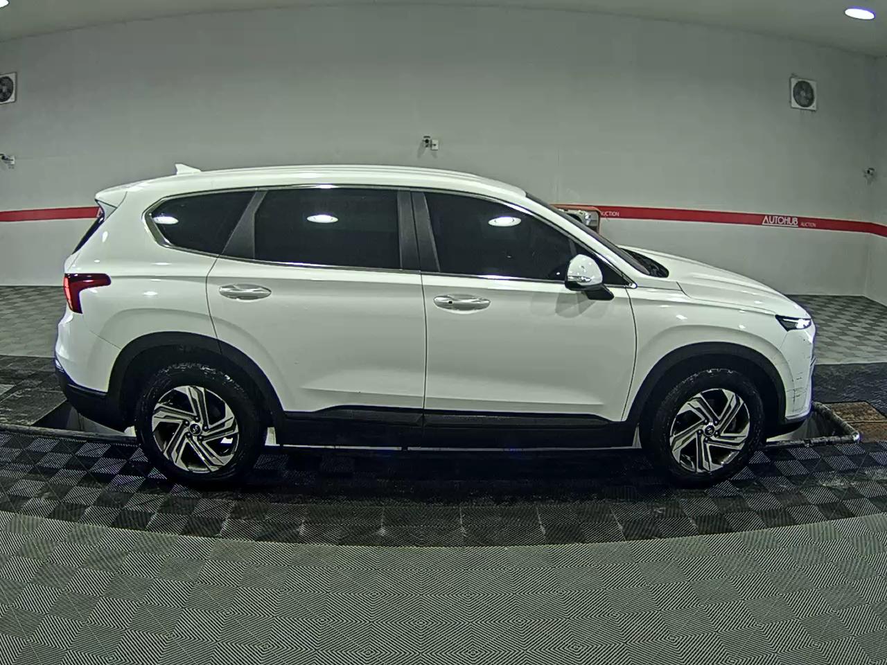 Hyundai Santa Fe 2021 - Image 3