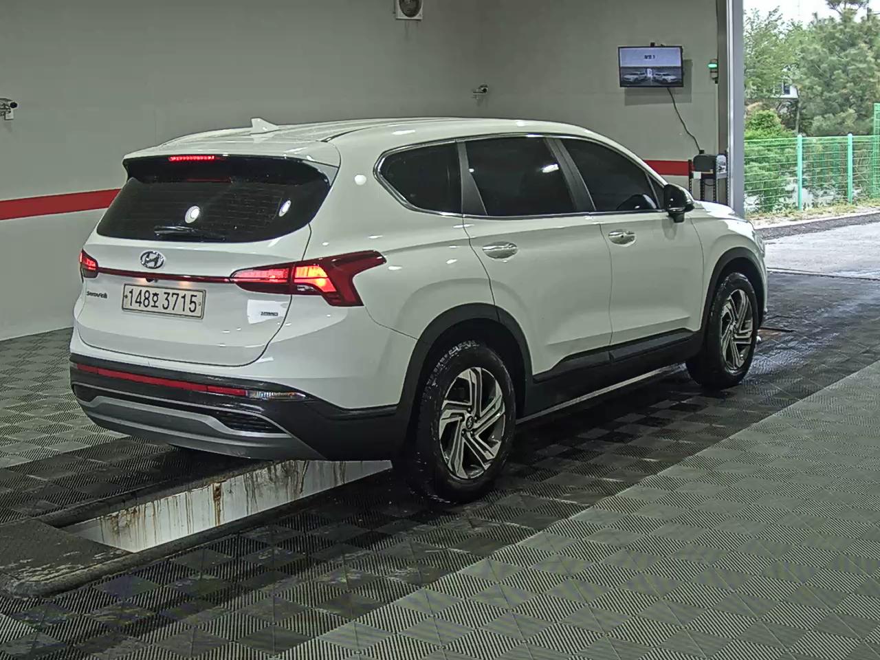 Hyundai Santa Fe 2021 - Image 4