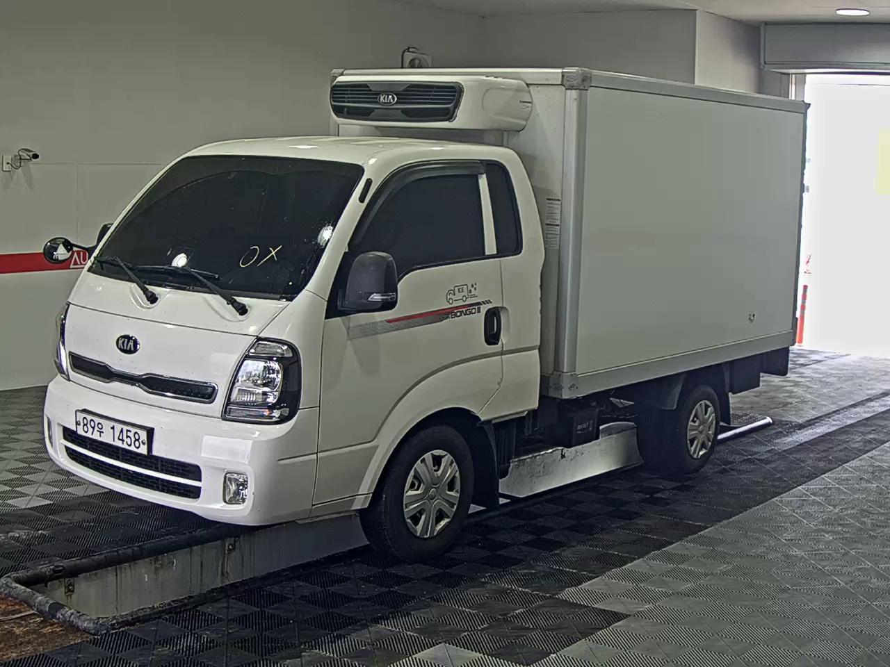 Chrysler Cargo
