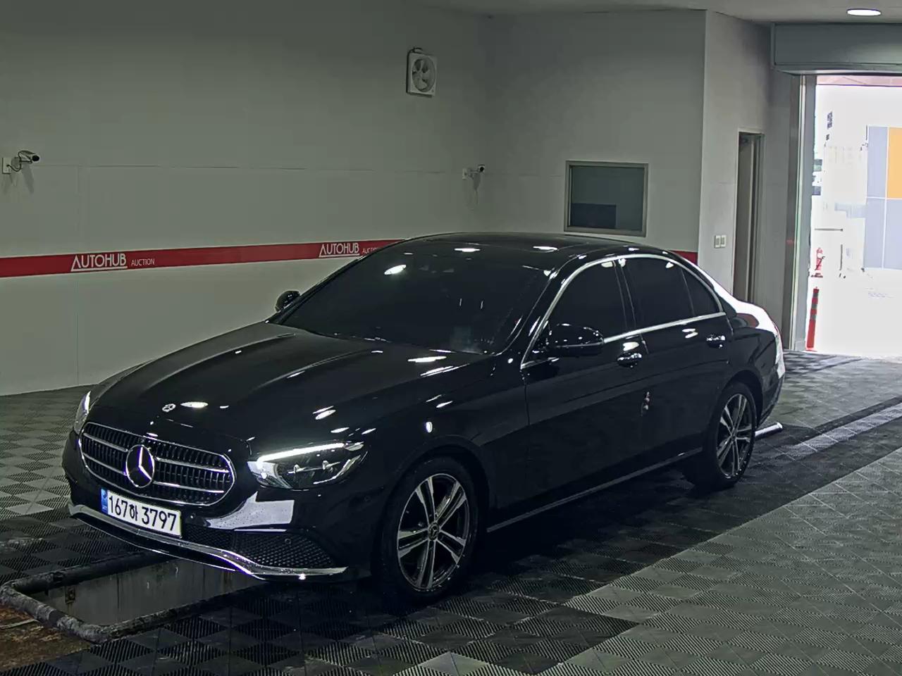 MERCEDES-BENZ CLASS (5TH GEN) E250 AVANTGARDE