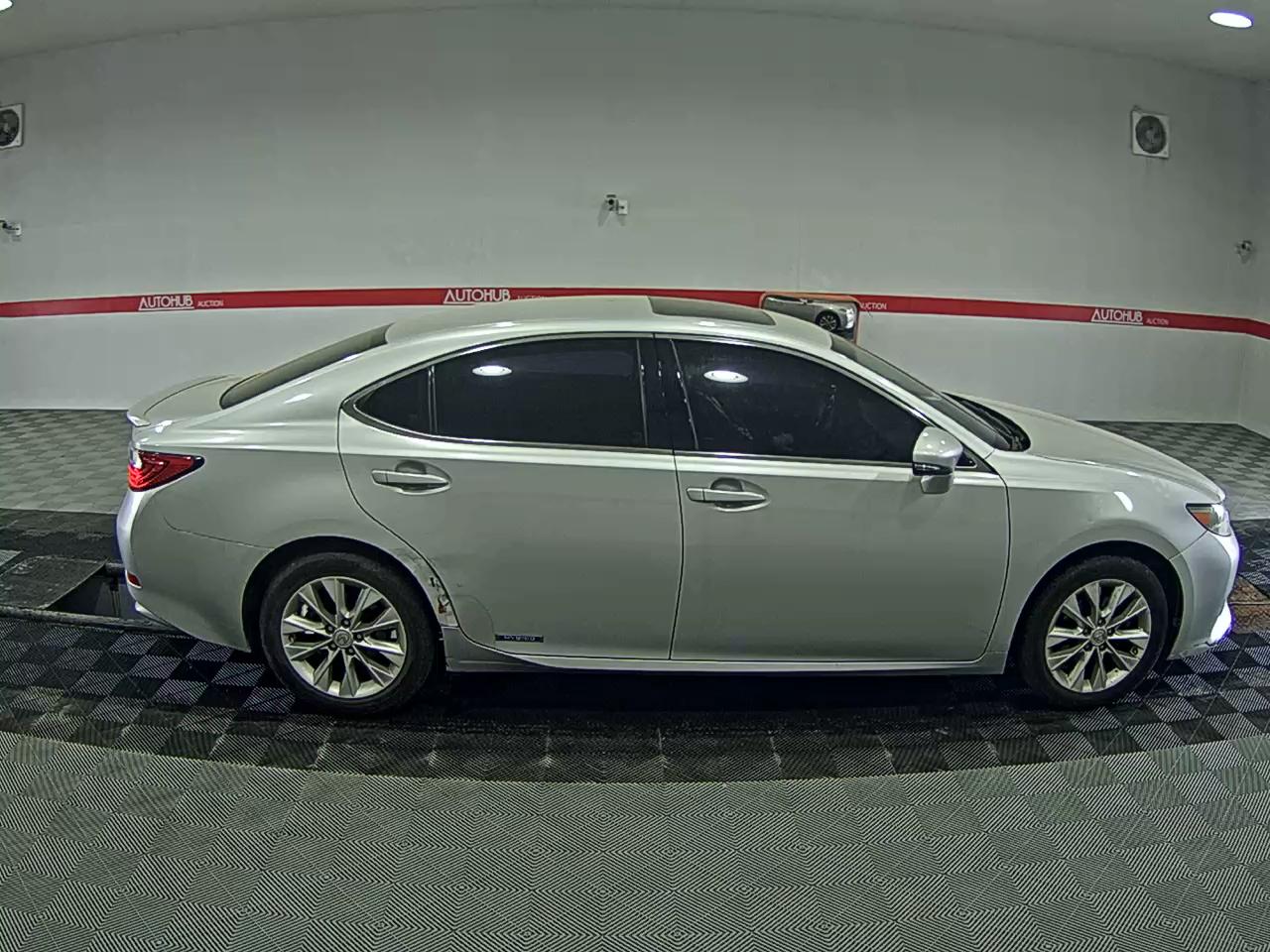 LEXUS ES - 3