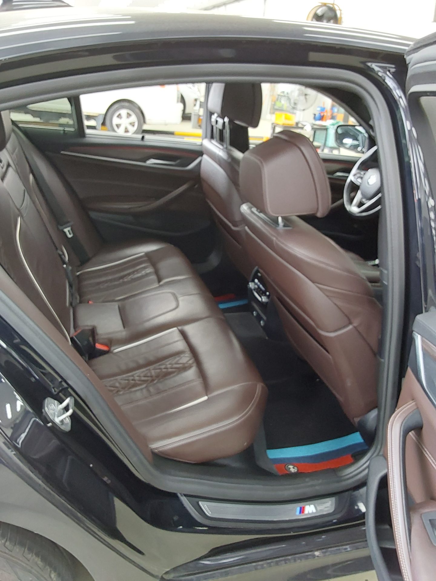 BMW 5 Series 2018 - Image 12