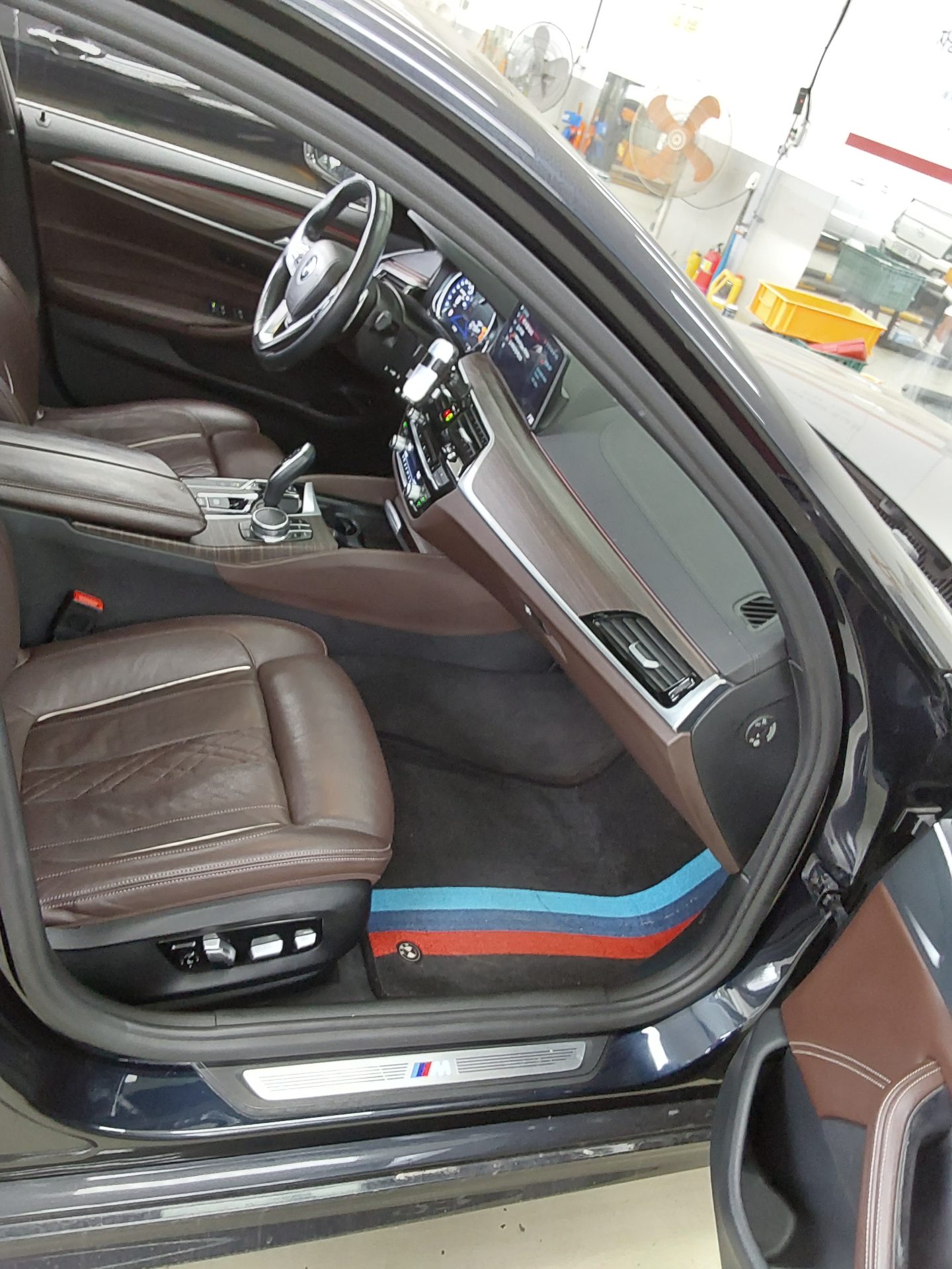 BMW 5 Series 2018 - Image 13