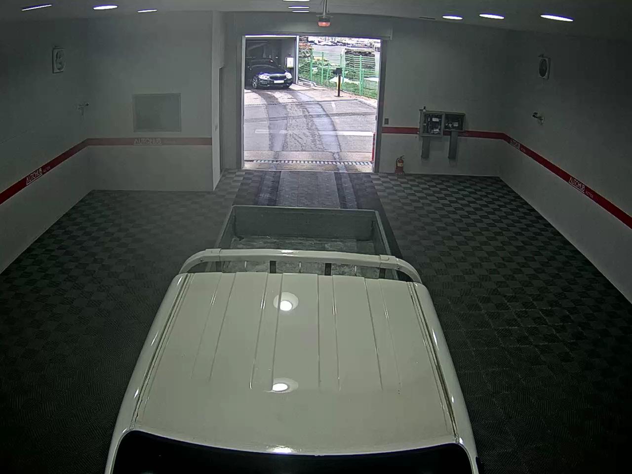 Chrysler Cargo - 6