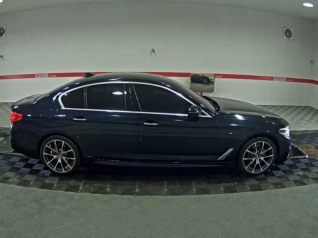 BMW 5 Series 2018 - Image 3