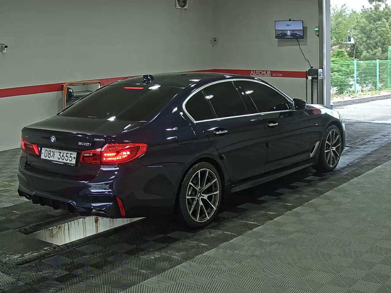 BMW 5 Series 2018 - Image 4