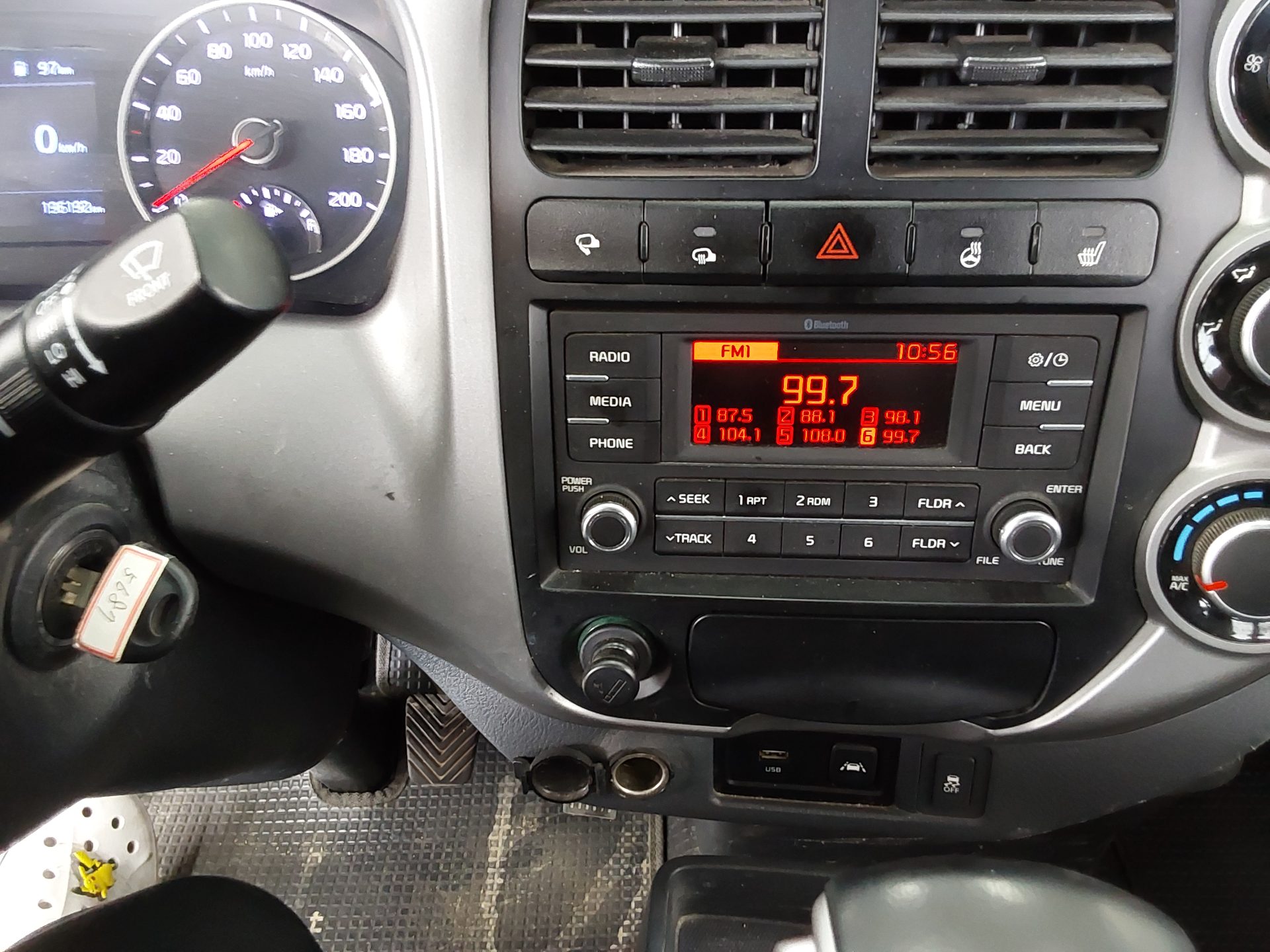 Chrysler Cargo 2022 - Image 14