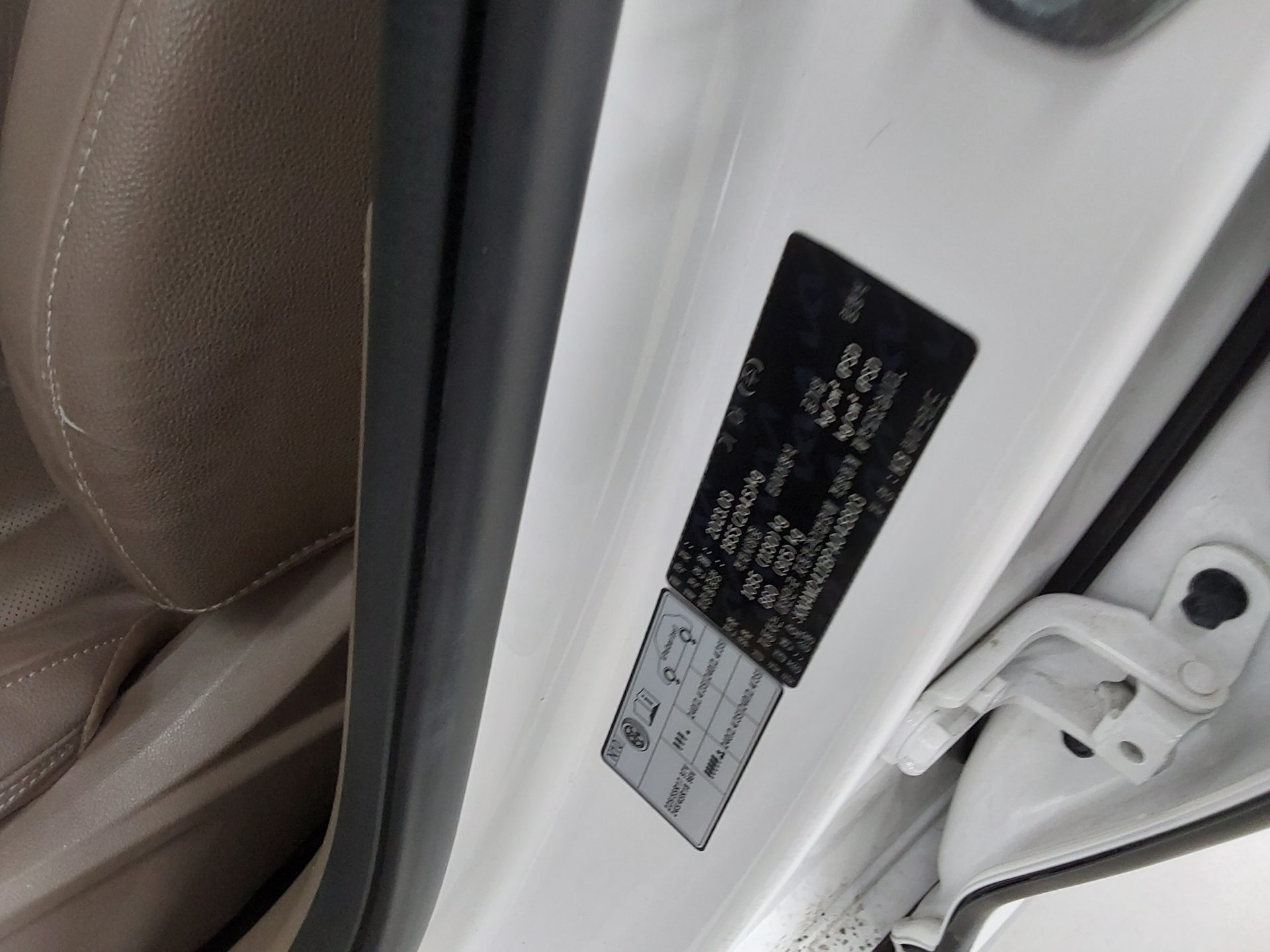 Kia K8 2023 - Image 15