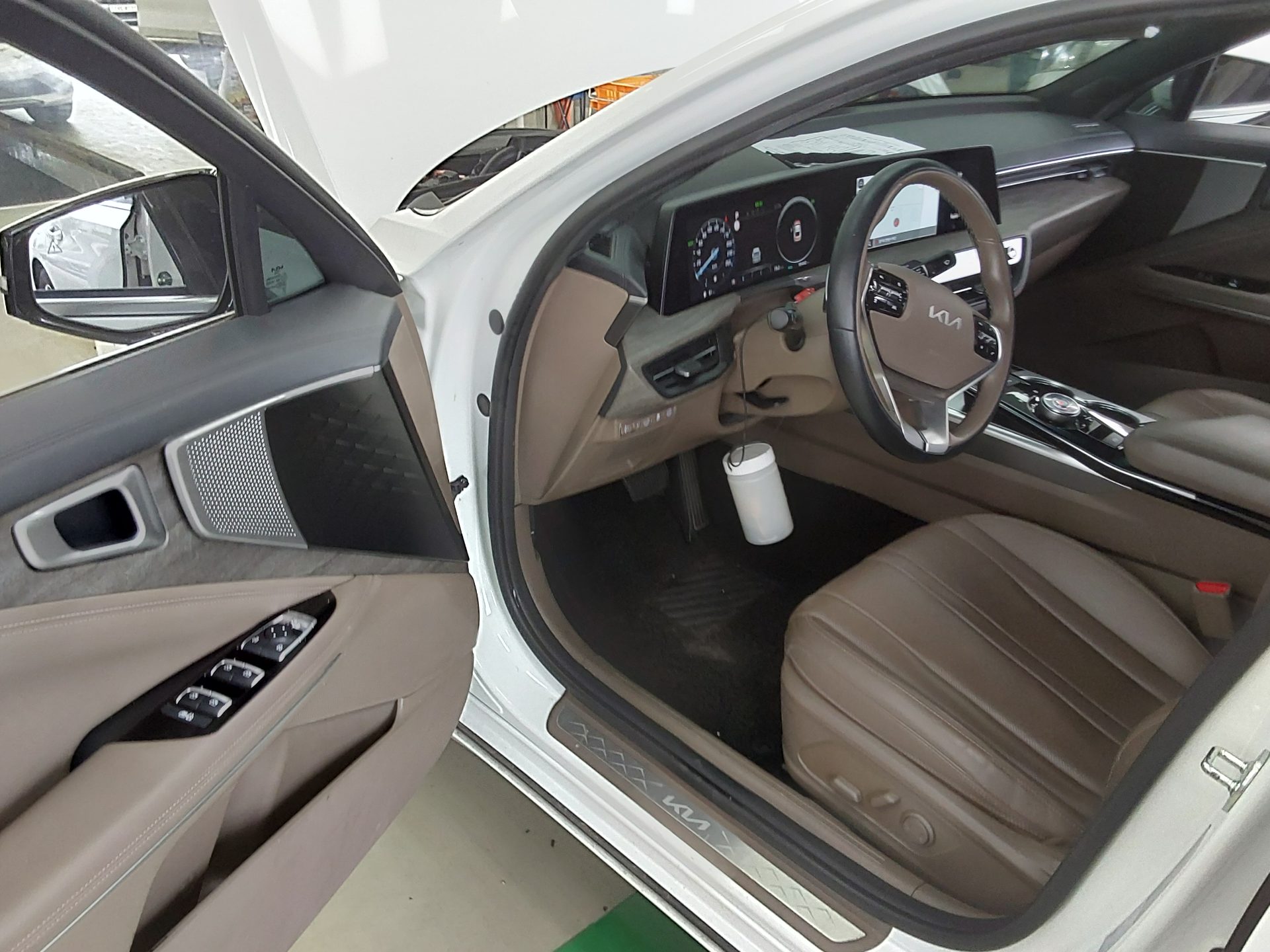 Kia K8 2023 - Image 9