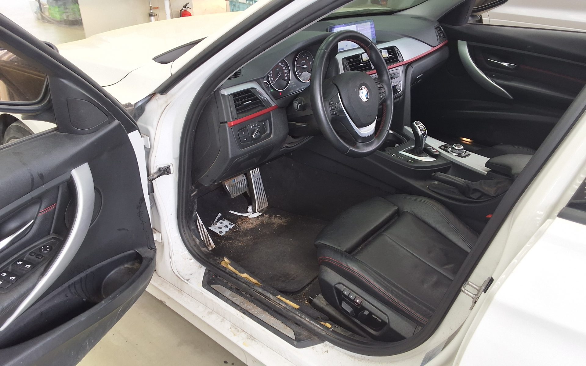 BMW 3 Series - 9
