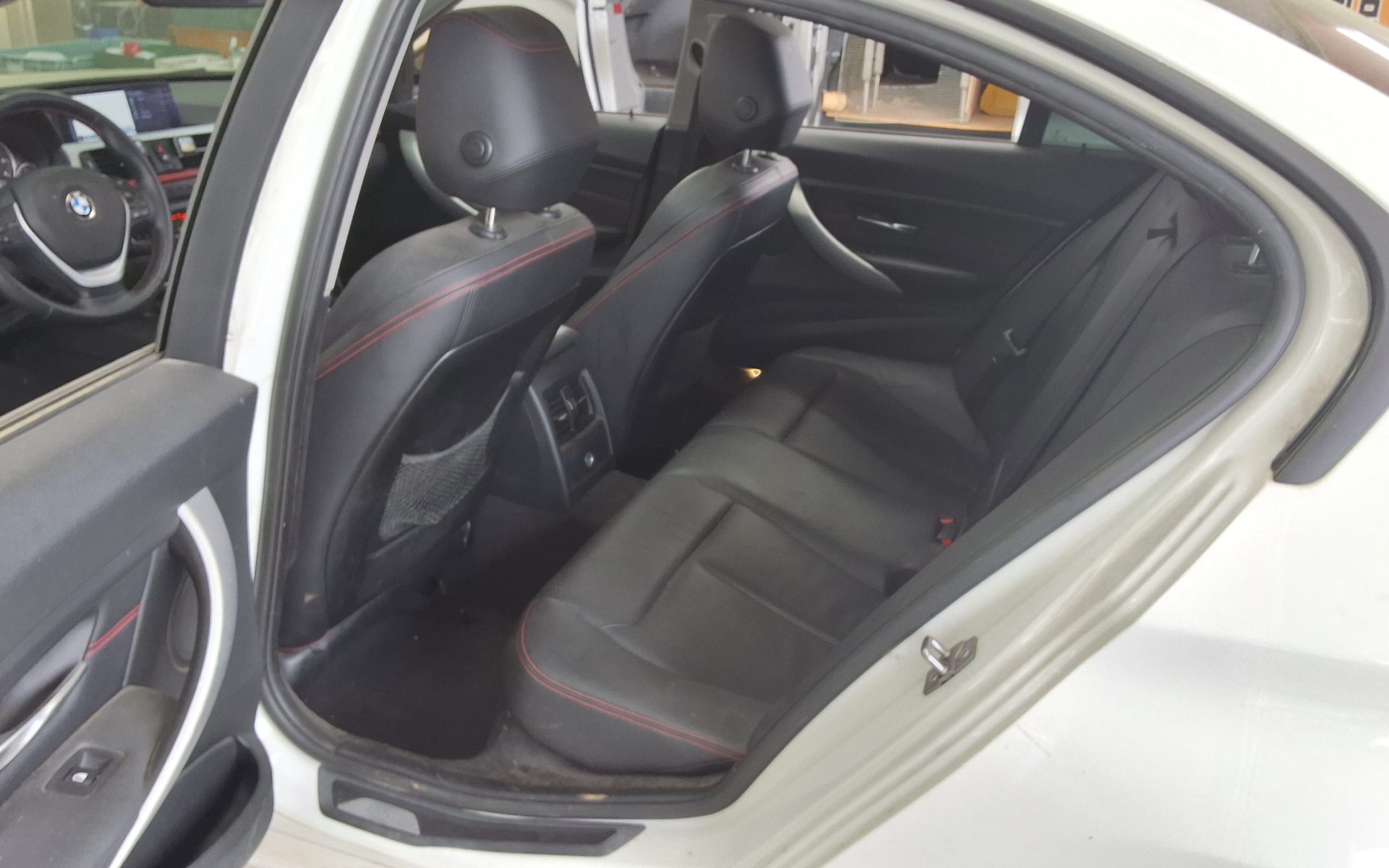 BMW 3 Series - 11