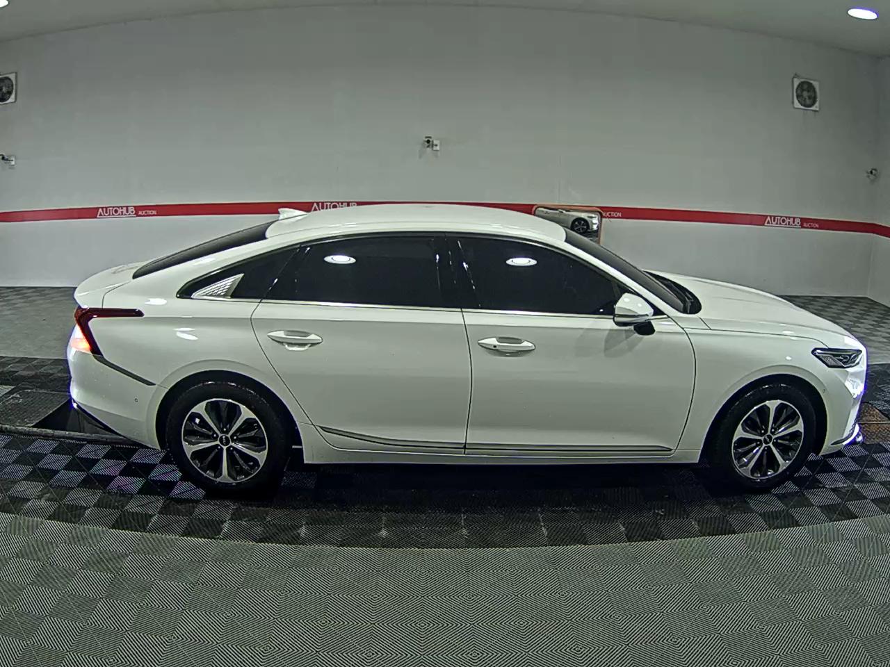 Kia K8 2023 - Image 3