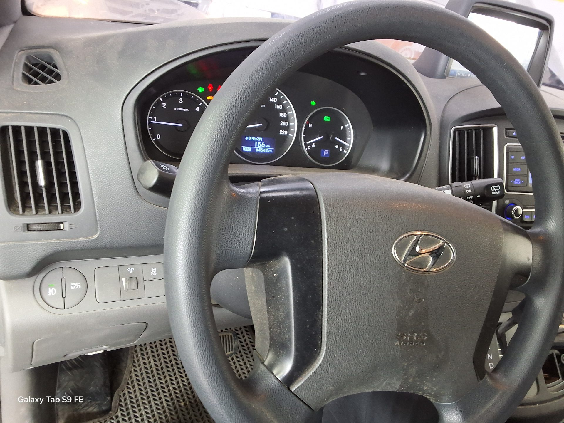 Hyundai Grand Starex 2018 - Image 16