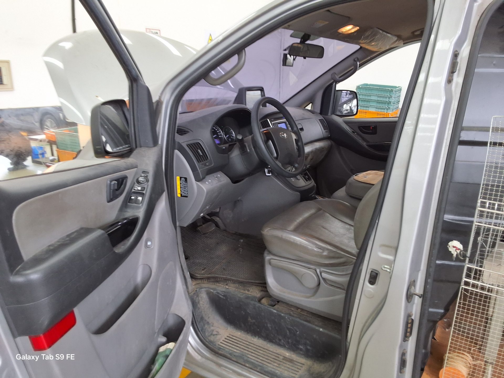 Hyundai Grand Starex 2018 - Image 9