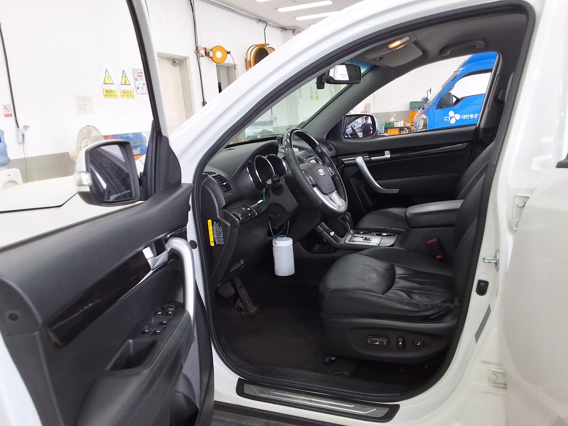 Kia Sorento 2011 - Image 9