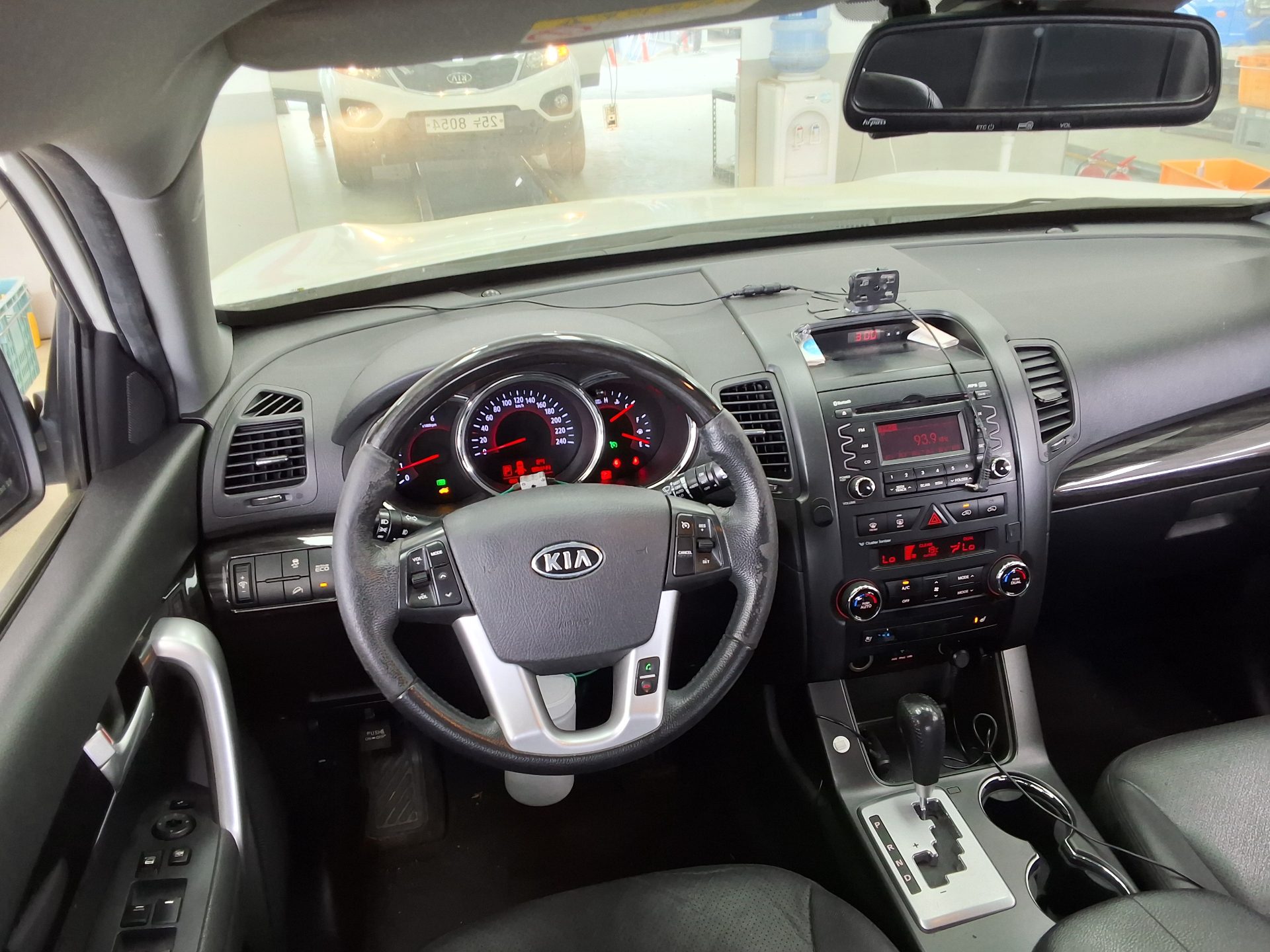 Kia Sorento 2011 - Image 10