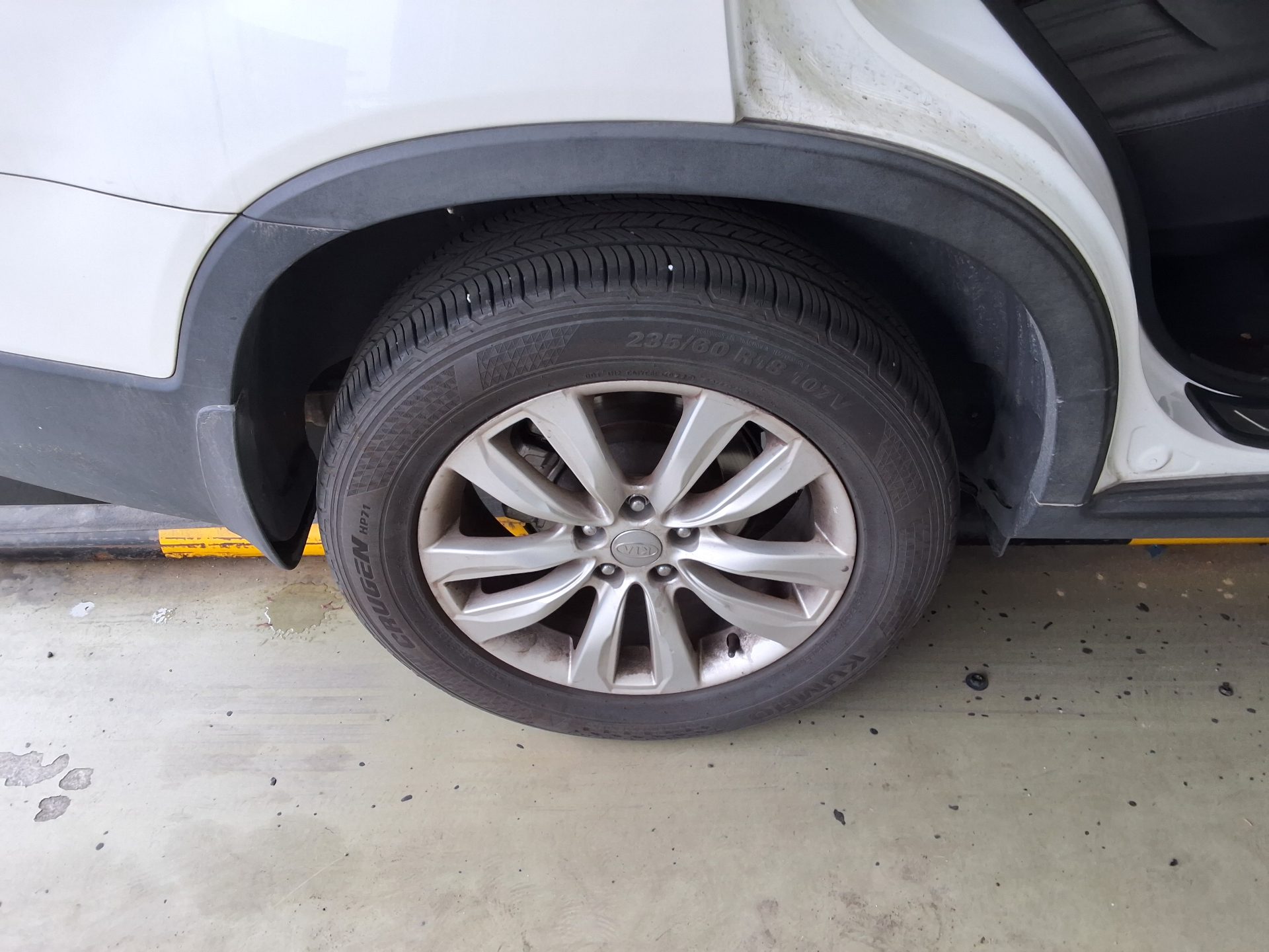 Kia Sorento 2011 - Image 20