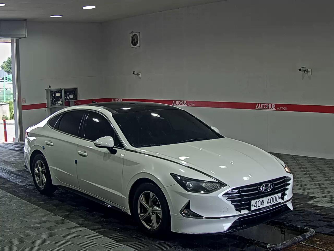 Hyundai Sonata 2020 - Image 2
