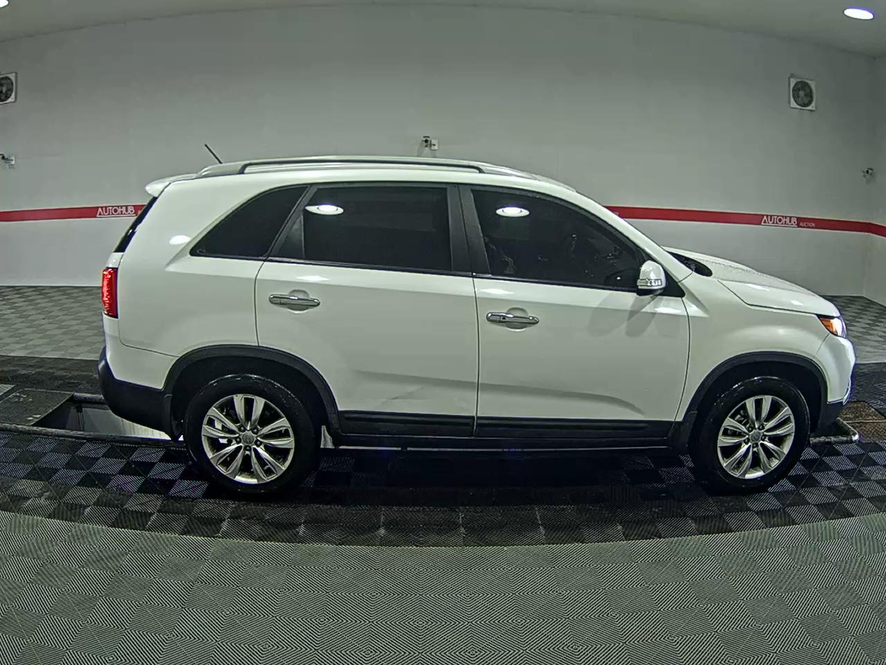 Kia Sorento 2011 - Image 3