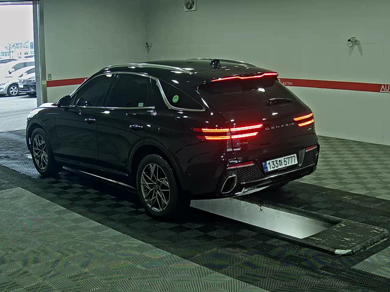 جينيسيس GV70 2021 - صورة 5