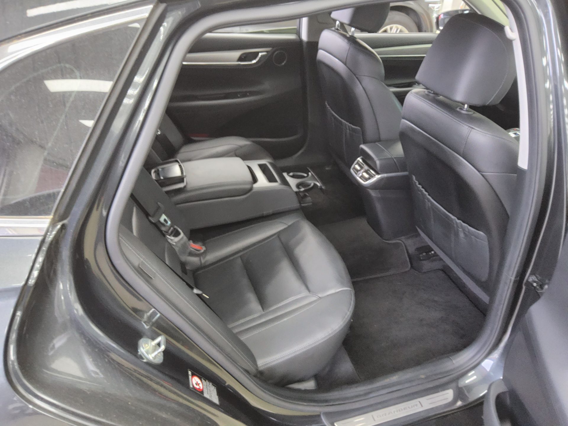 Hyundai Grandeur 2022 - Image 12