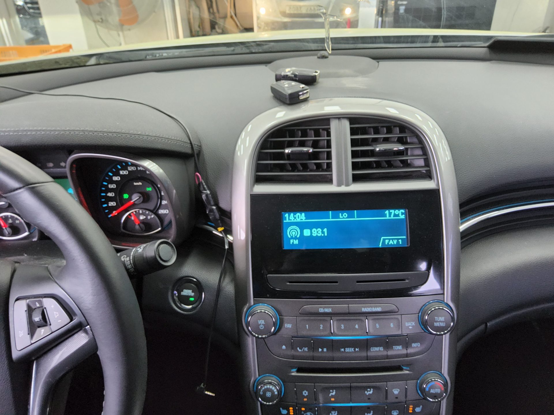 Chevrolet Malibu 2015 - Image 16