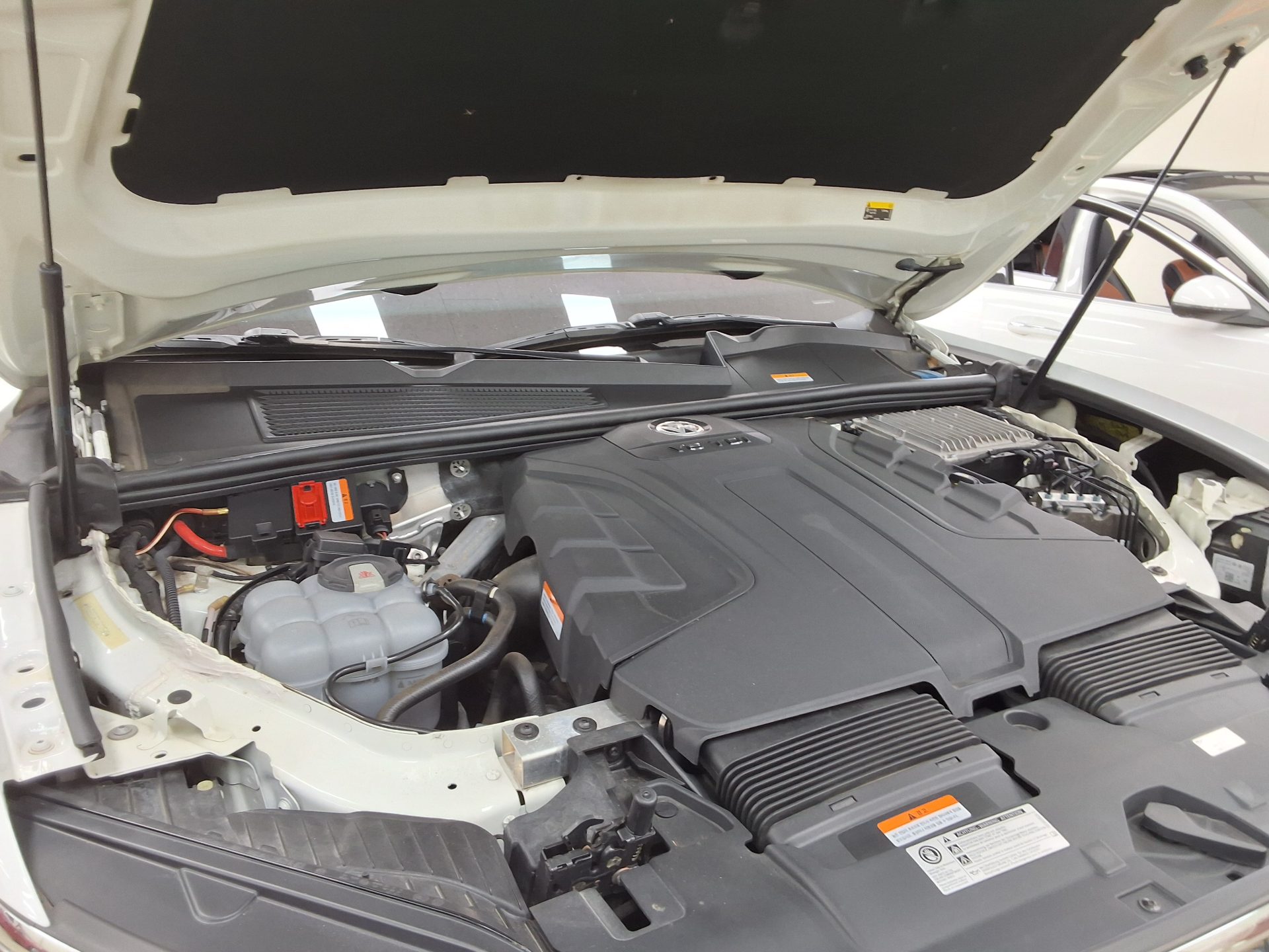 VOLKSWAGEN 투아렉 - 18