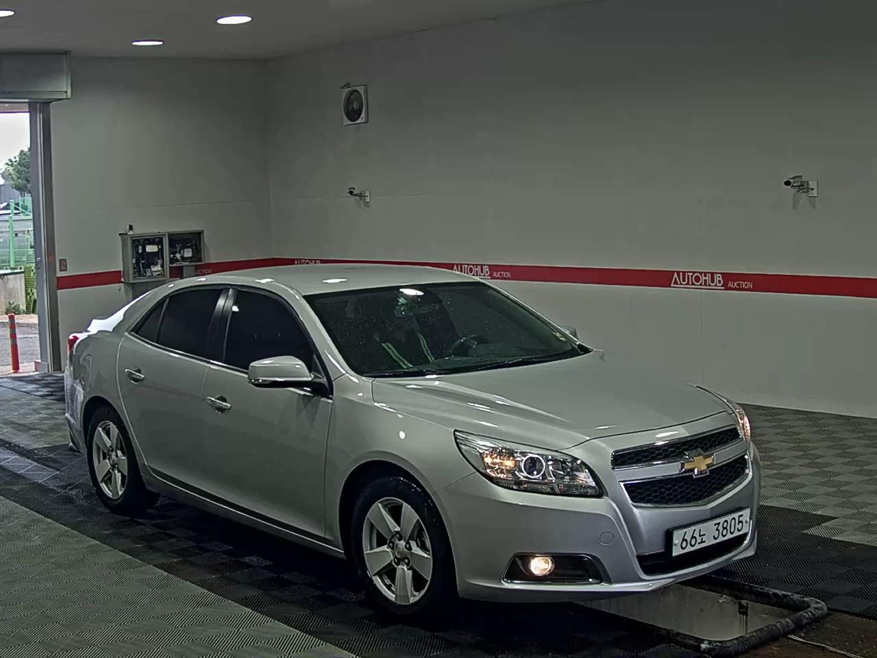 Chevrolet Malibu 2015 - Image 2