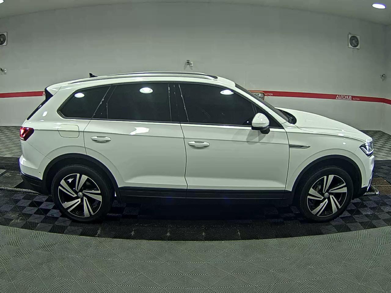 VOLKSWAGEN 투아렉 - 3