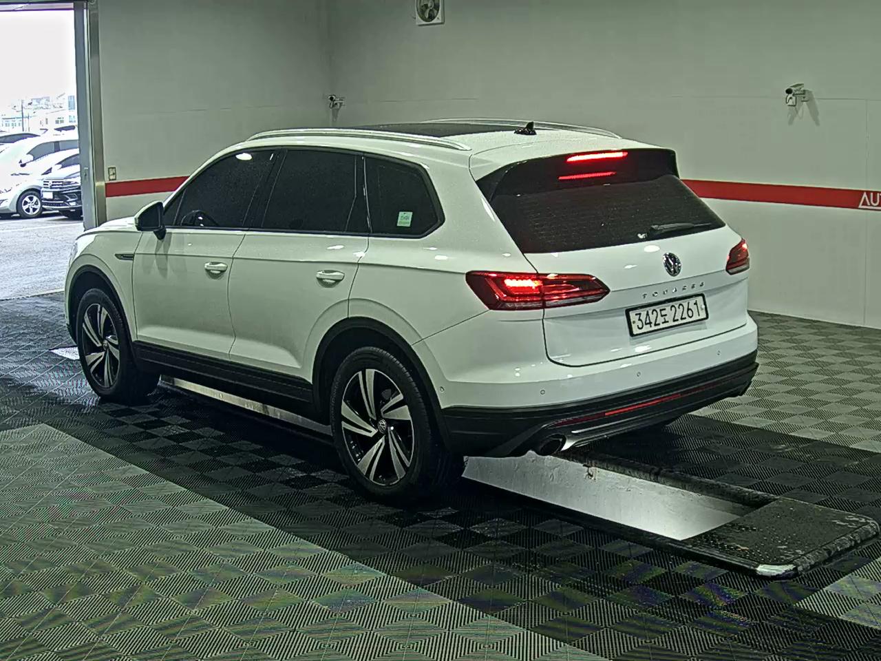 VOLKSWAGEN 투아렉 - 5