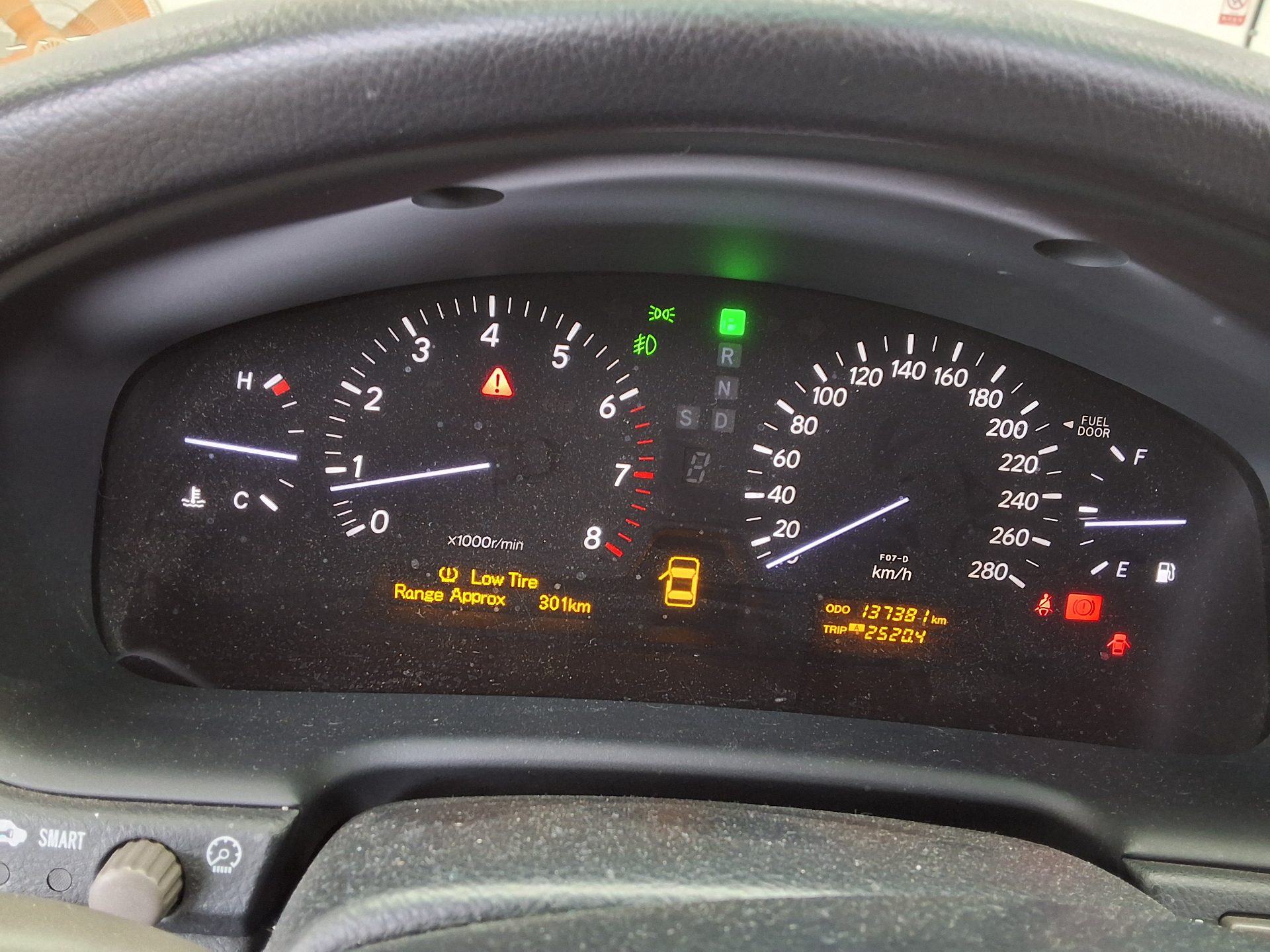 LEXUS LS - 8