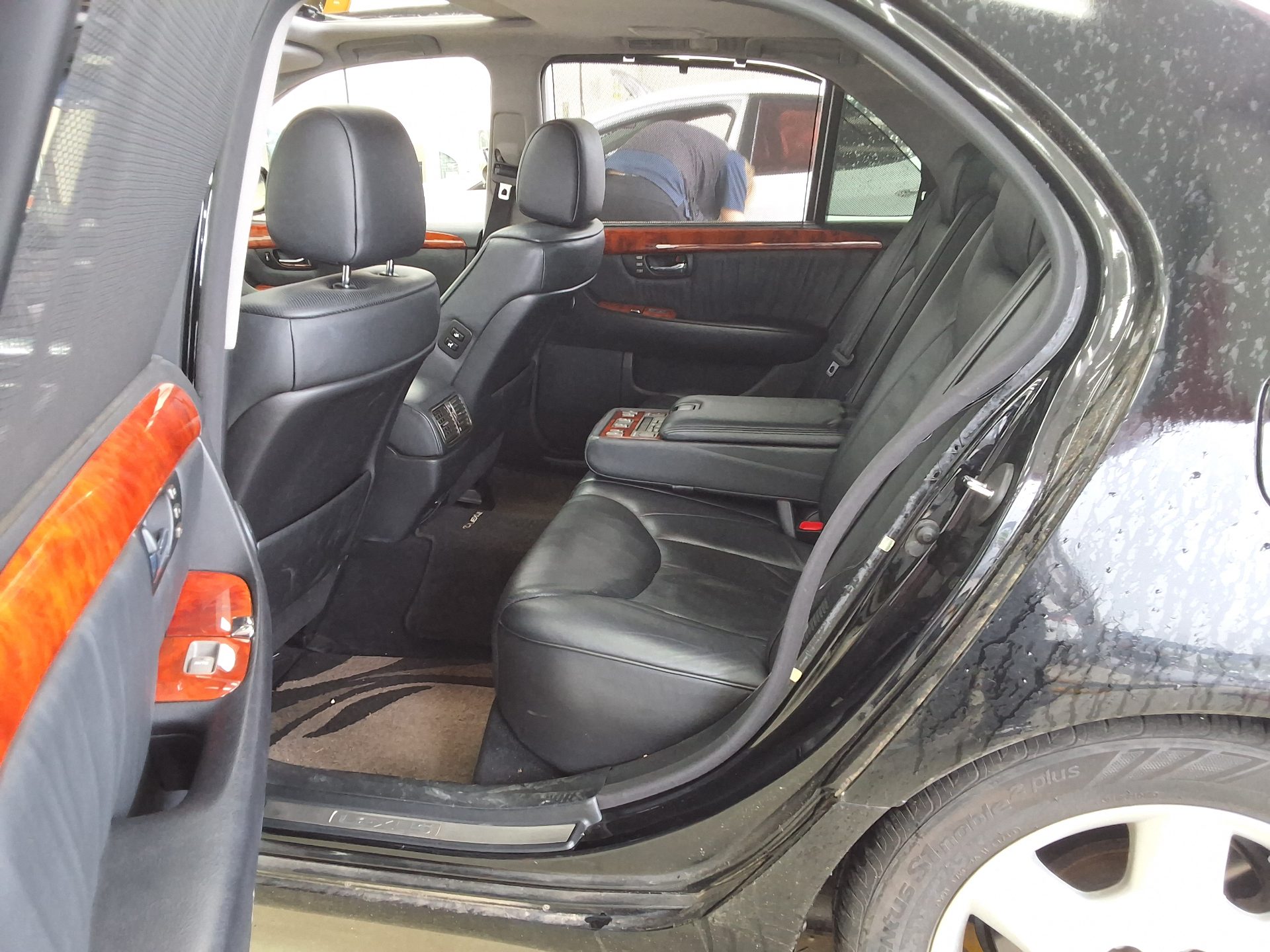 LEXUS LS - 11