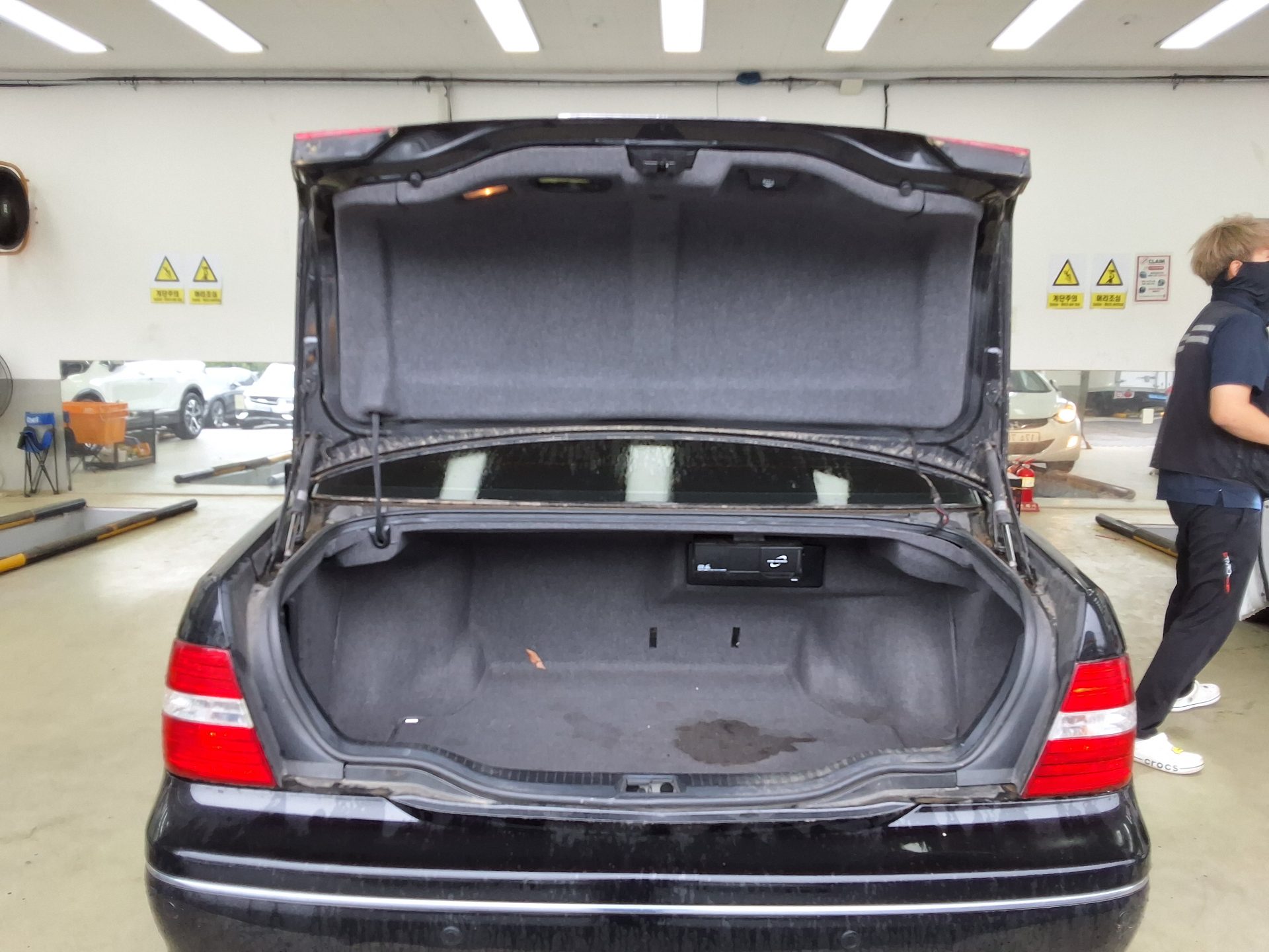 LEXUS LS - 14