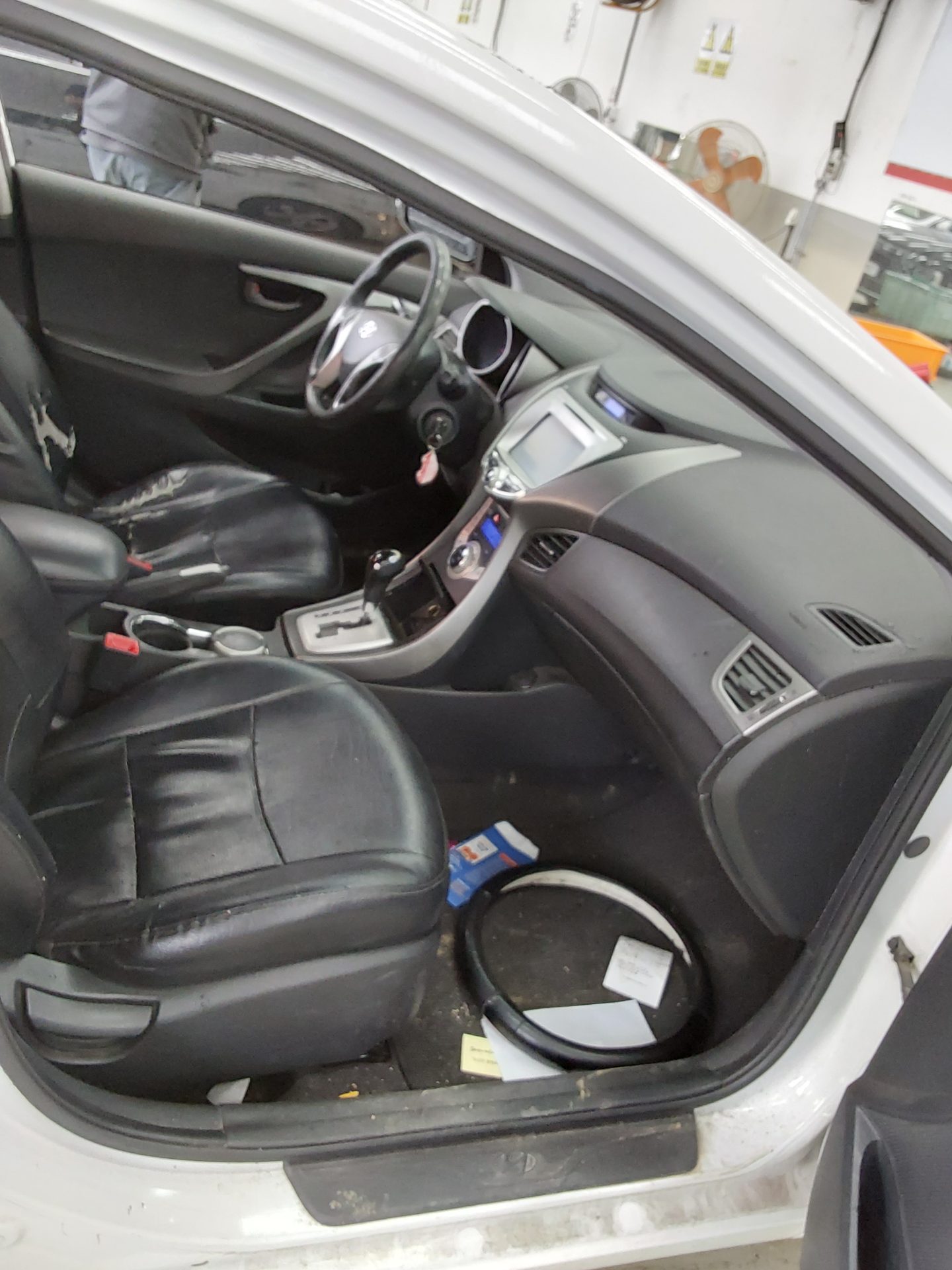 Hyundai Elantra 2011 - Image 13
