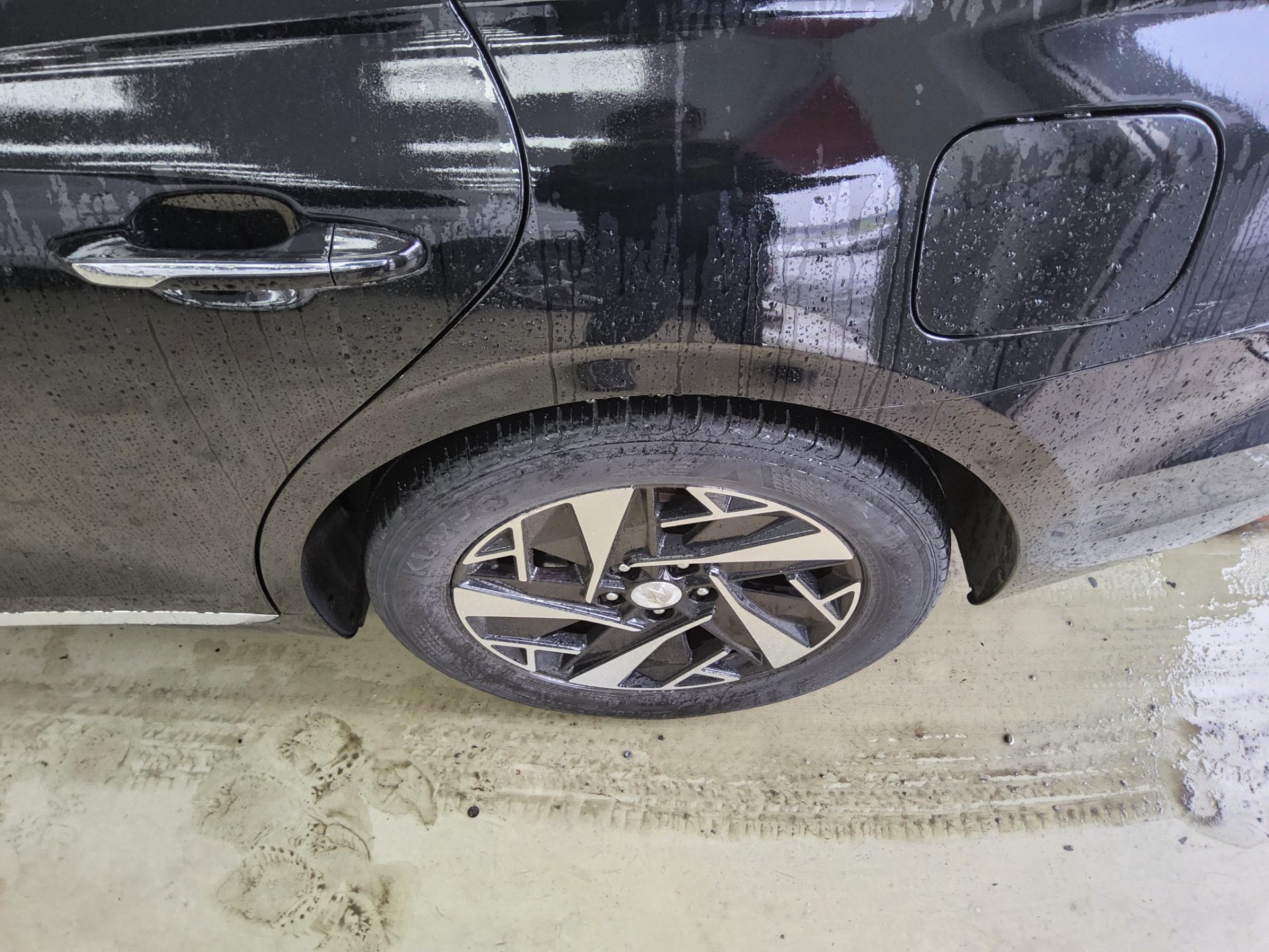 Hyundai Grandeur 2023 - Image 20