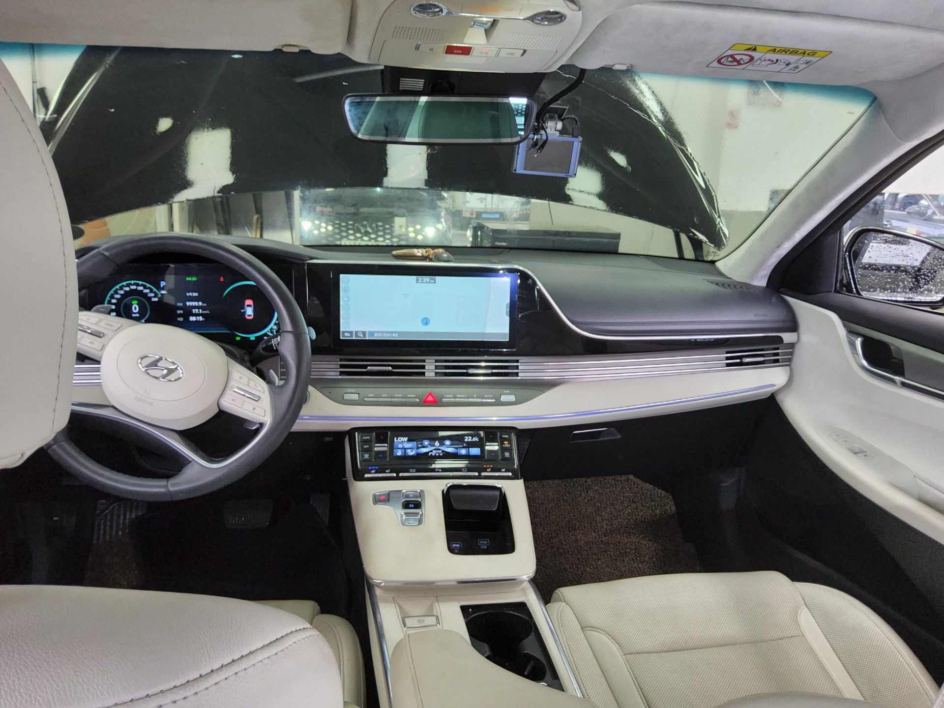 Hyundai Grandeur 2023 - Image 10