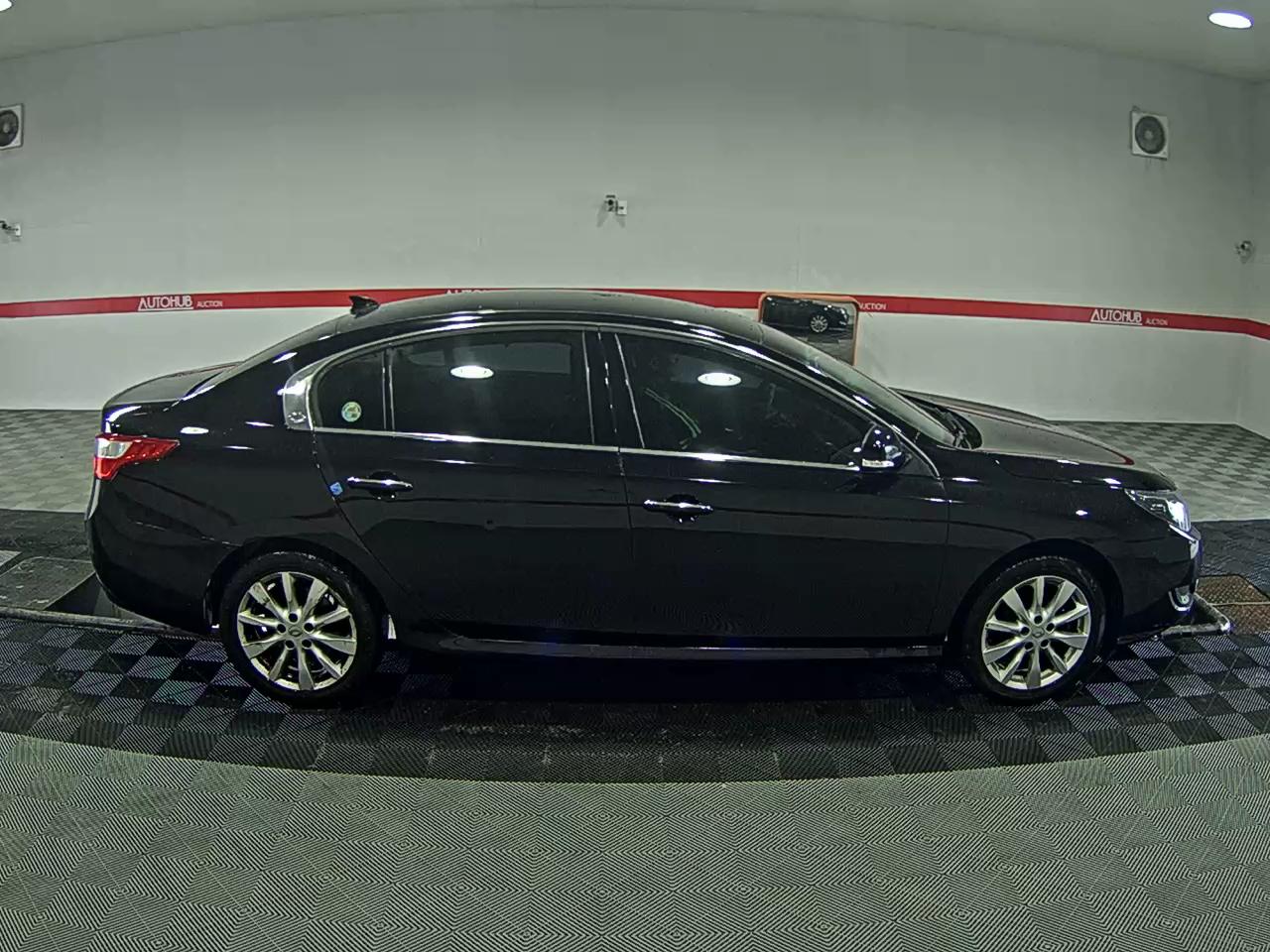 رينو سامسونج SM5 2012 - صورة 3