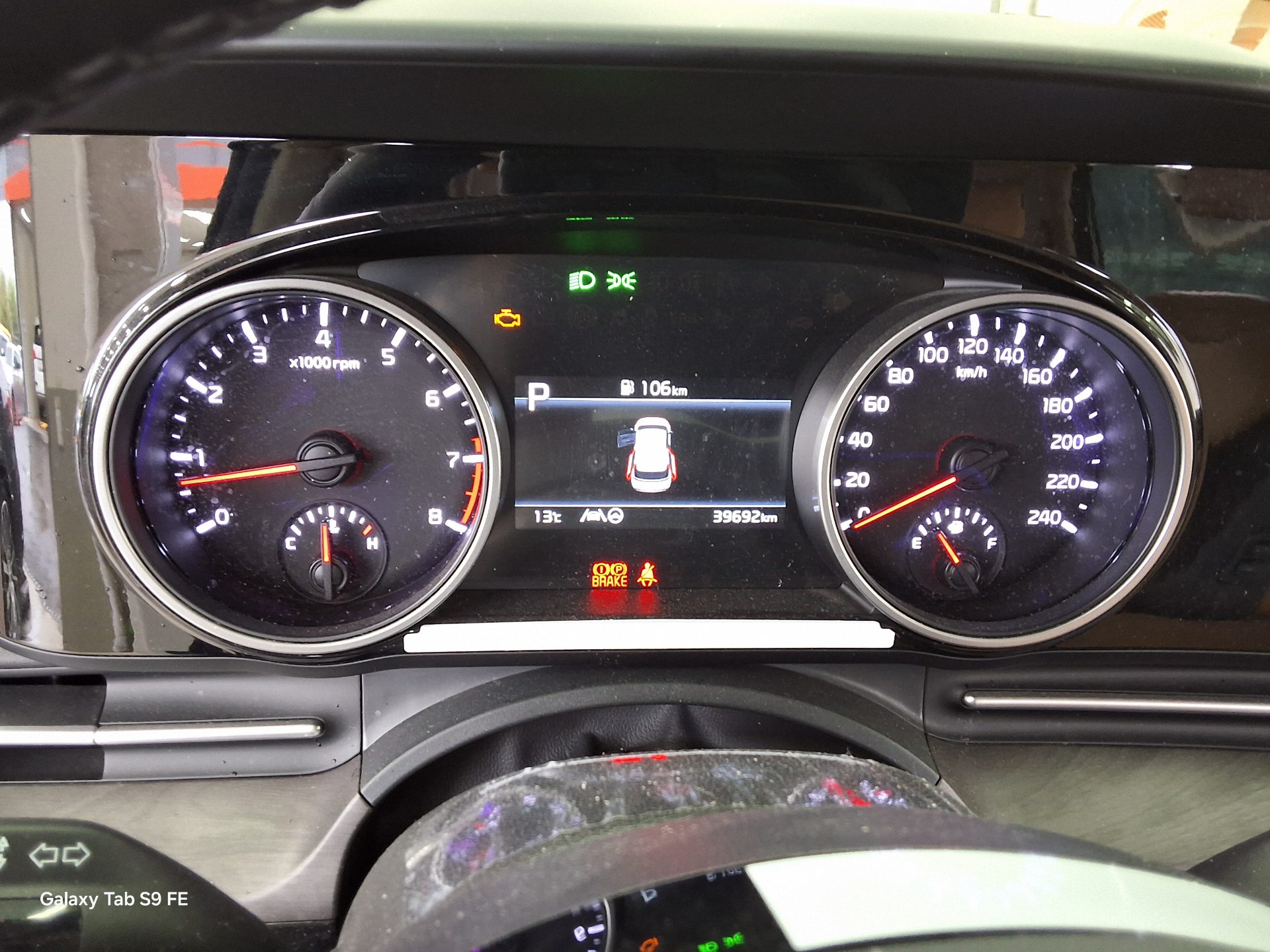 Kia Carnival 2023 - Image 8