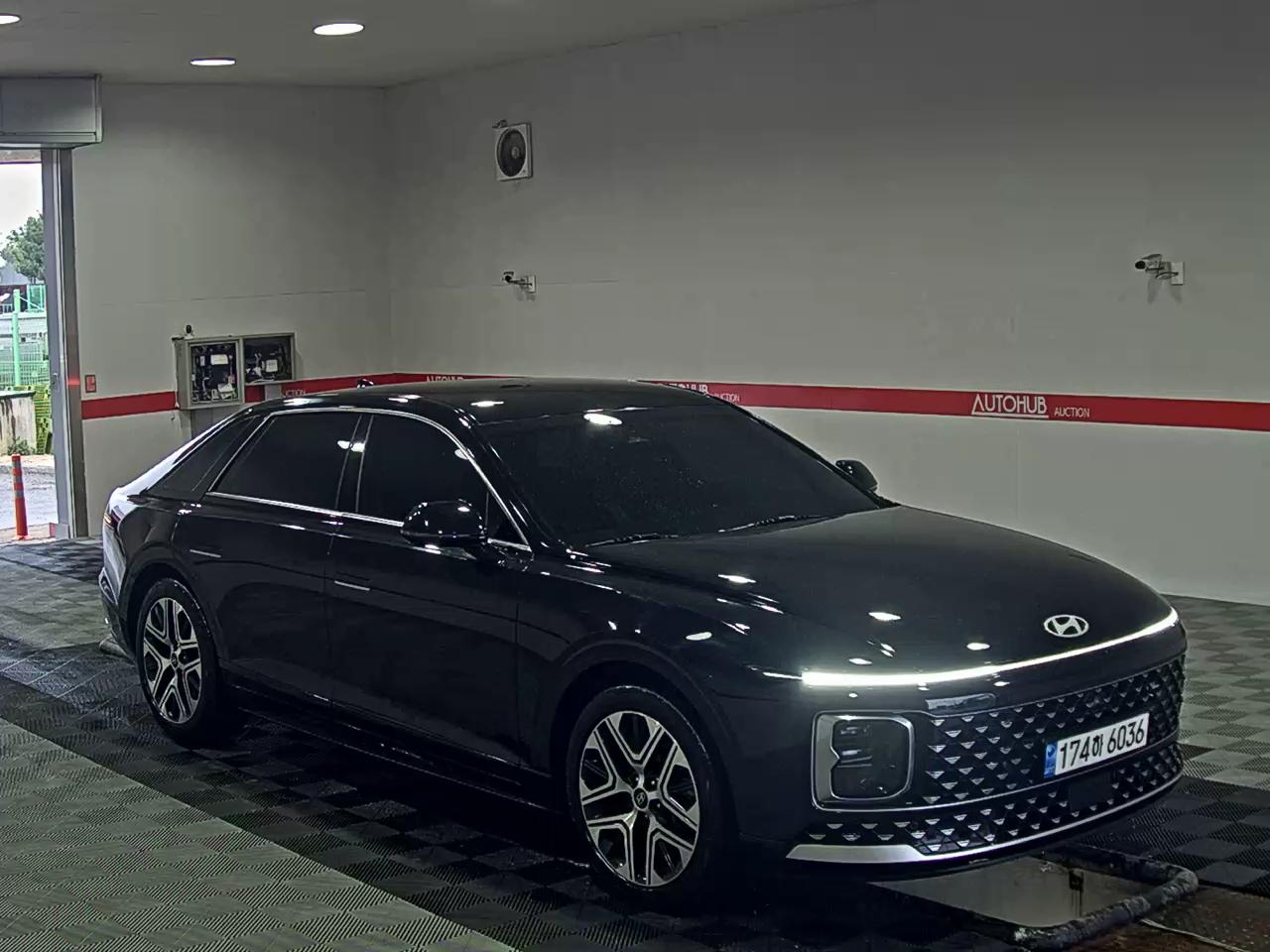 Hyundai Grandeur 2023 - Image 2
