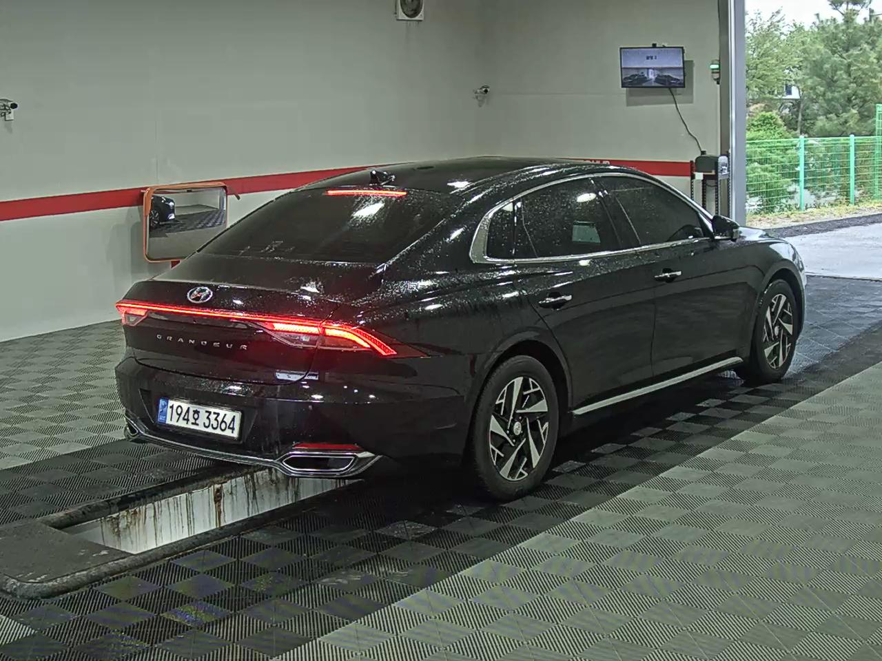 Hyundai Grandeur 2023 - Image 4