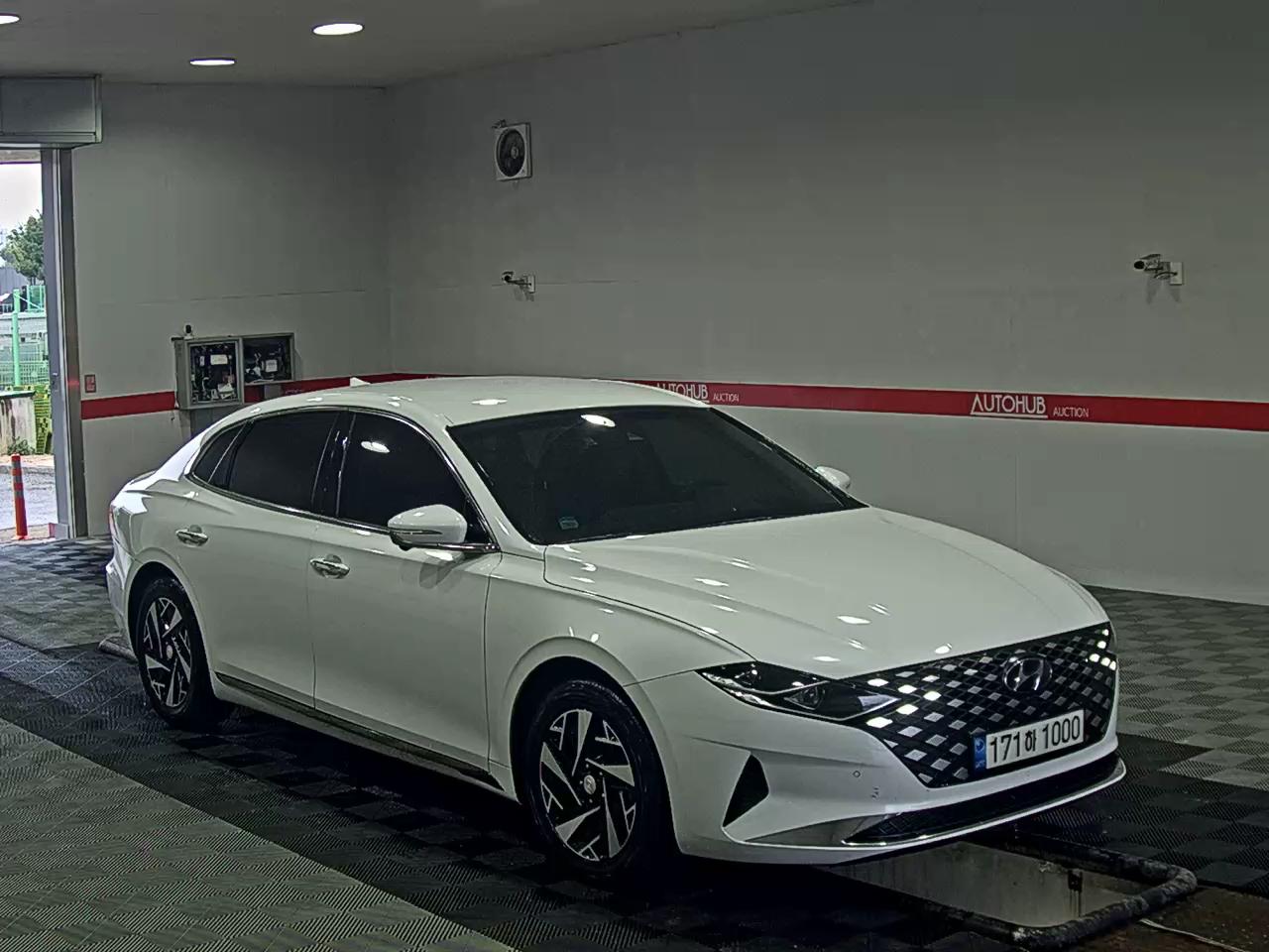 Hyundai Grandeur 2022 - Image 2