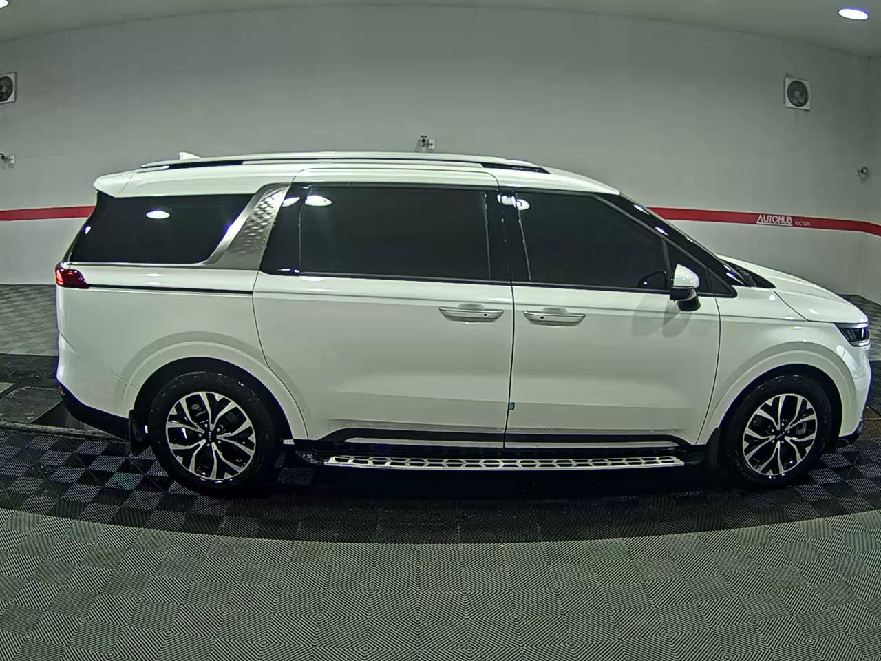 Kia Carnival 2023 - Image 3