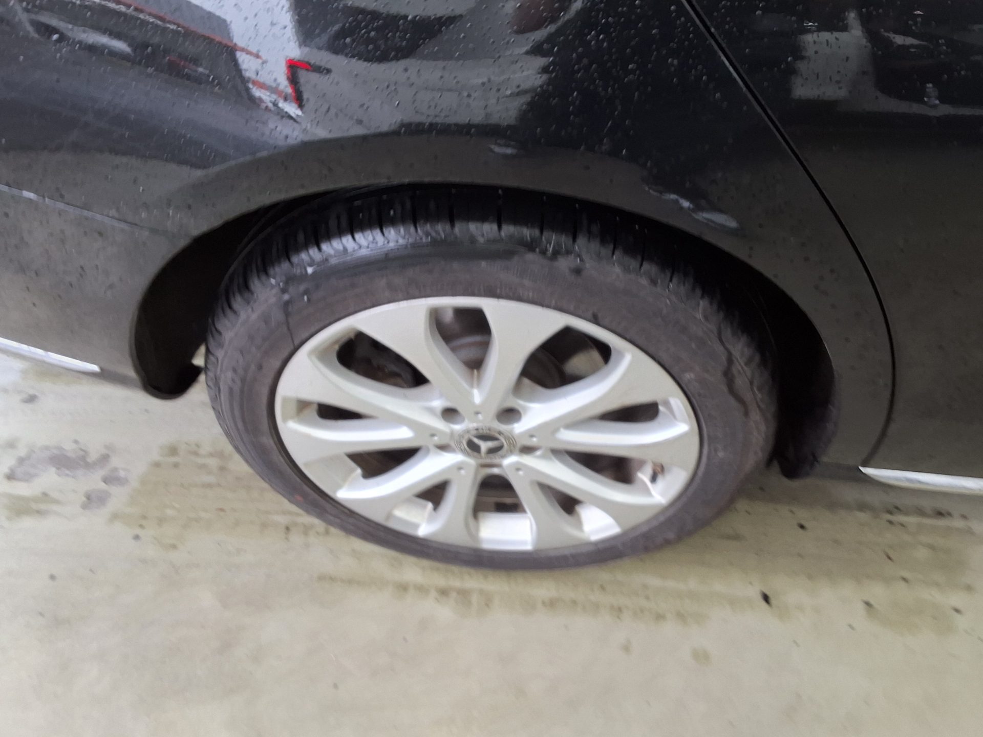 Mercedes-Benz E-Class 2019 - Image 20